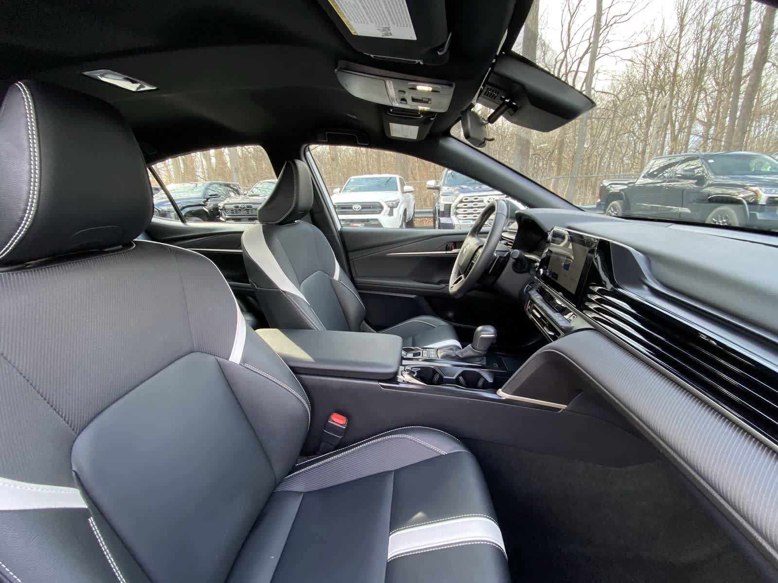 Thumbnail: 2025 Toyota Camry - 21