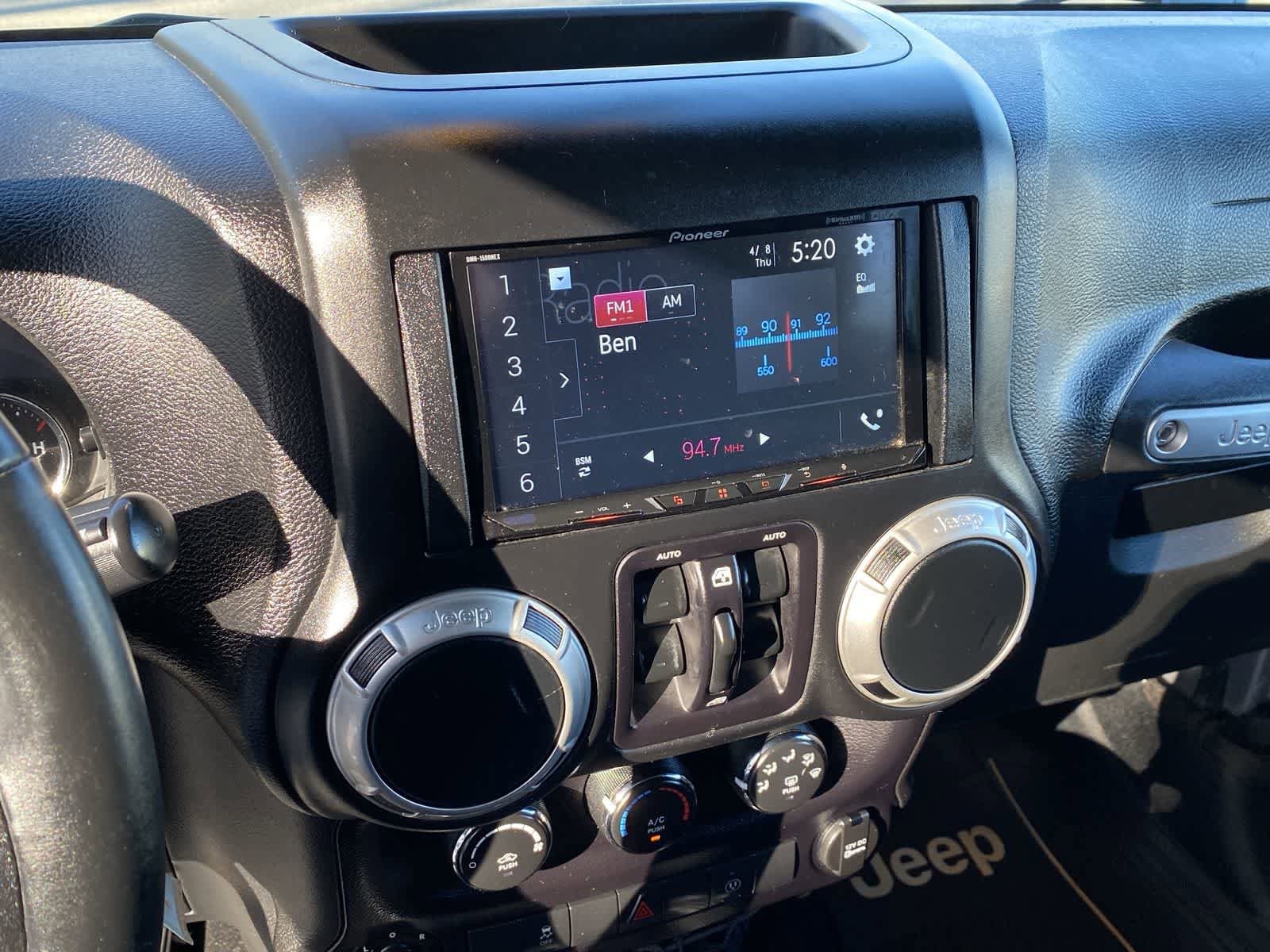 Thumbnail: 2016 Jeep Wrangler - 26