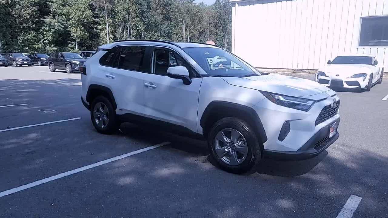 Thumbnail: 2025 Toyota RAV4 - 2
