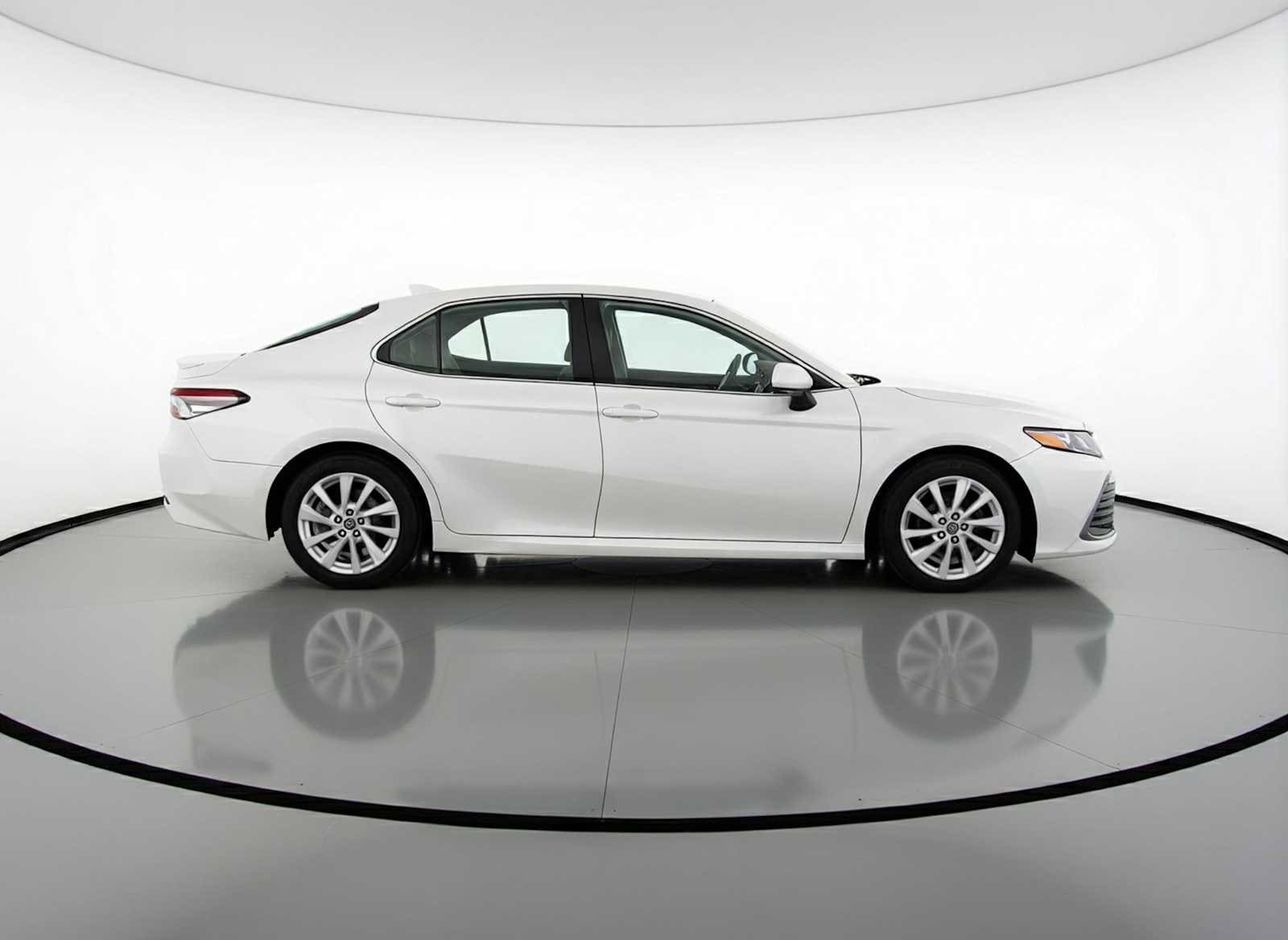 Thumbnail: 2023 Toyota Camry - 7