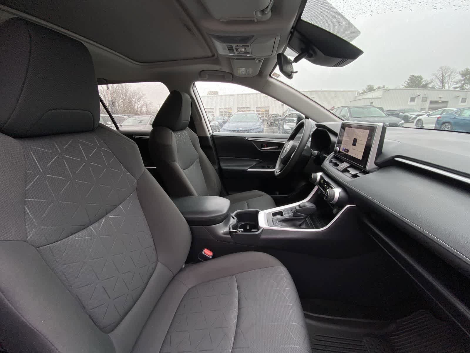 Thumbnail: 2023 Toyota RAV4 - 24