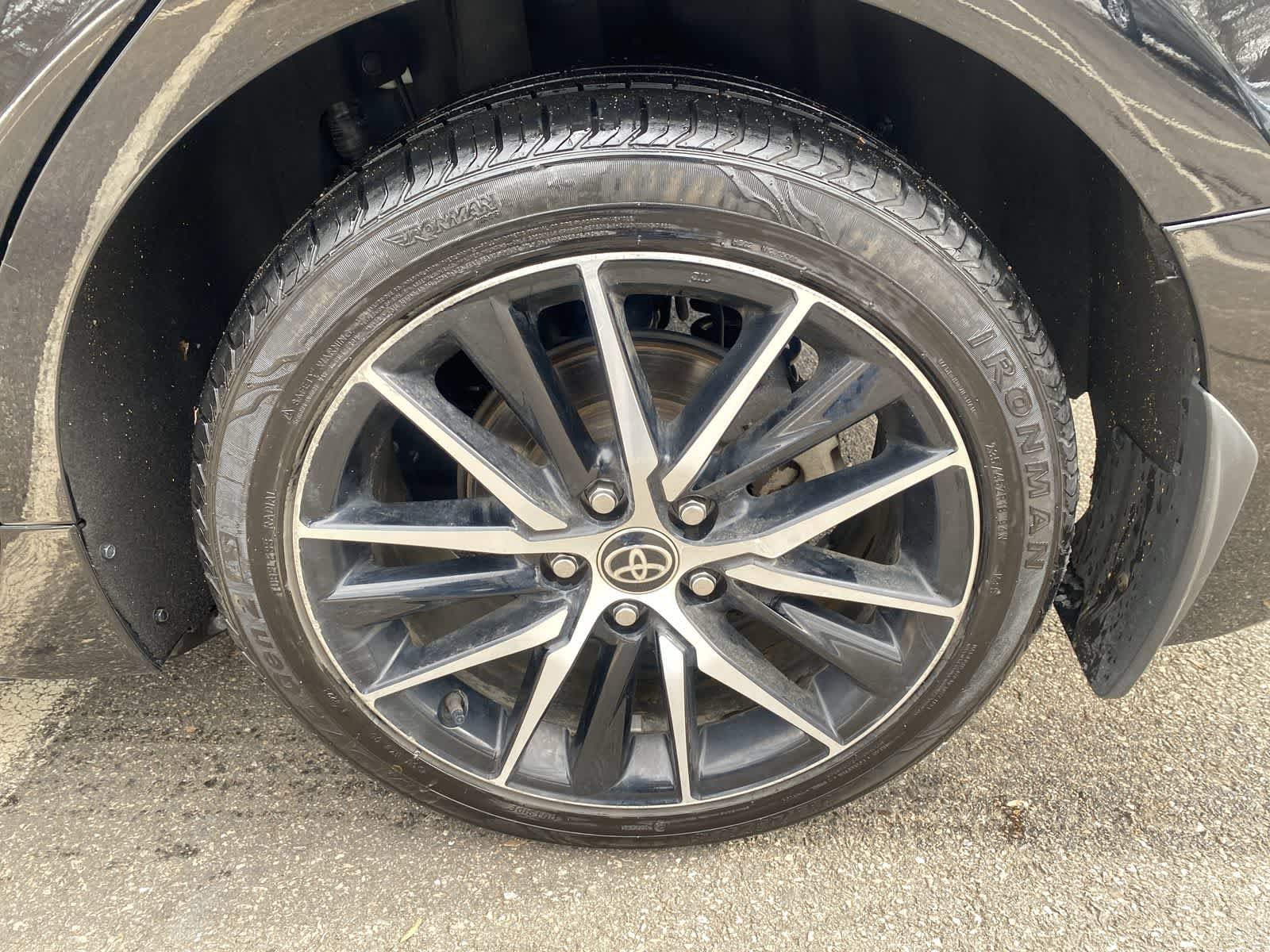 Thumbnail: 2023 Toyota Camry - 17