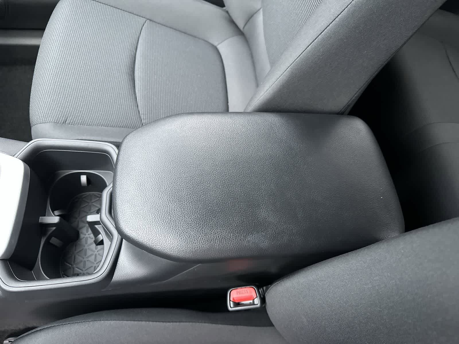 Thumbnail: 2025 Toyota RAV4 - 26