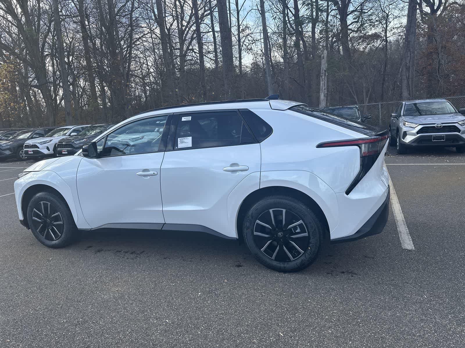 Thumbnail: 2026 Toyota bZ - 10