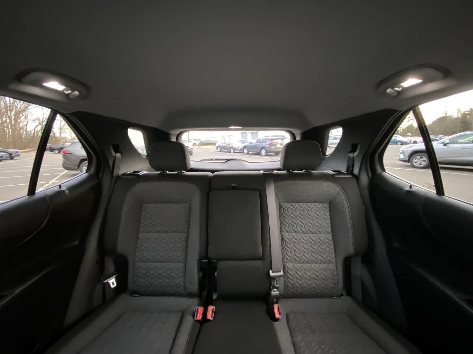 Thumbnail: 2022 Chevrolet Equinox - 31