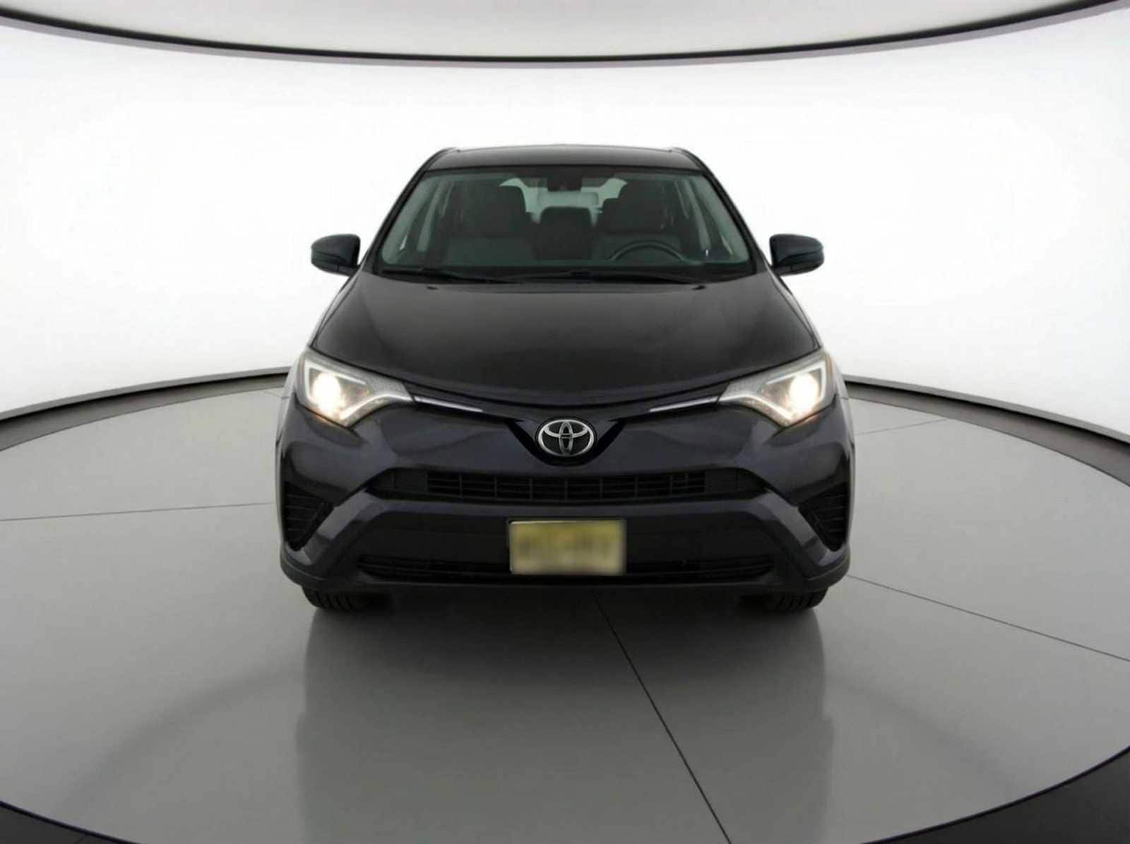 Thumbnail: 2018 Toyota RAV4 - 2