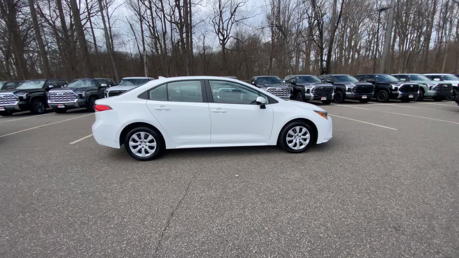 Thumbnail: 2024 Toyota Corolla - 9