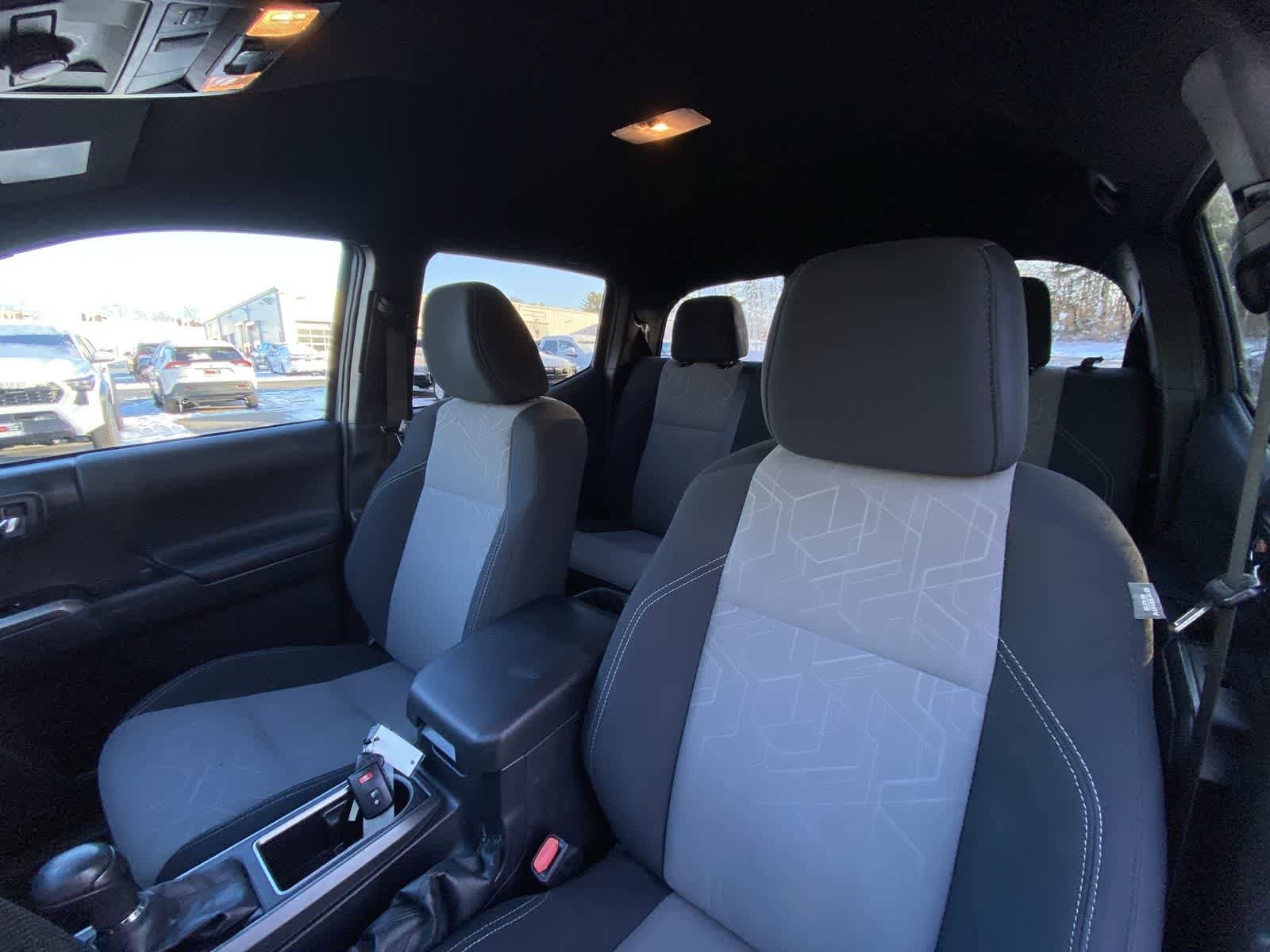 Thumbnail: 2023 Toyota Tacoma - 25