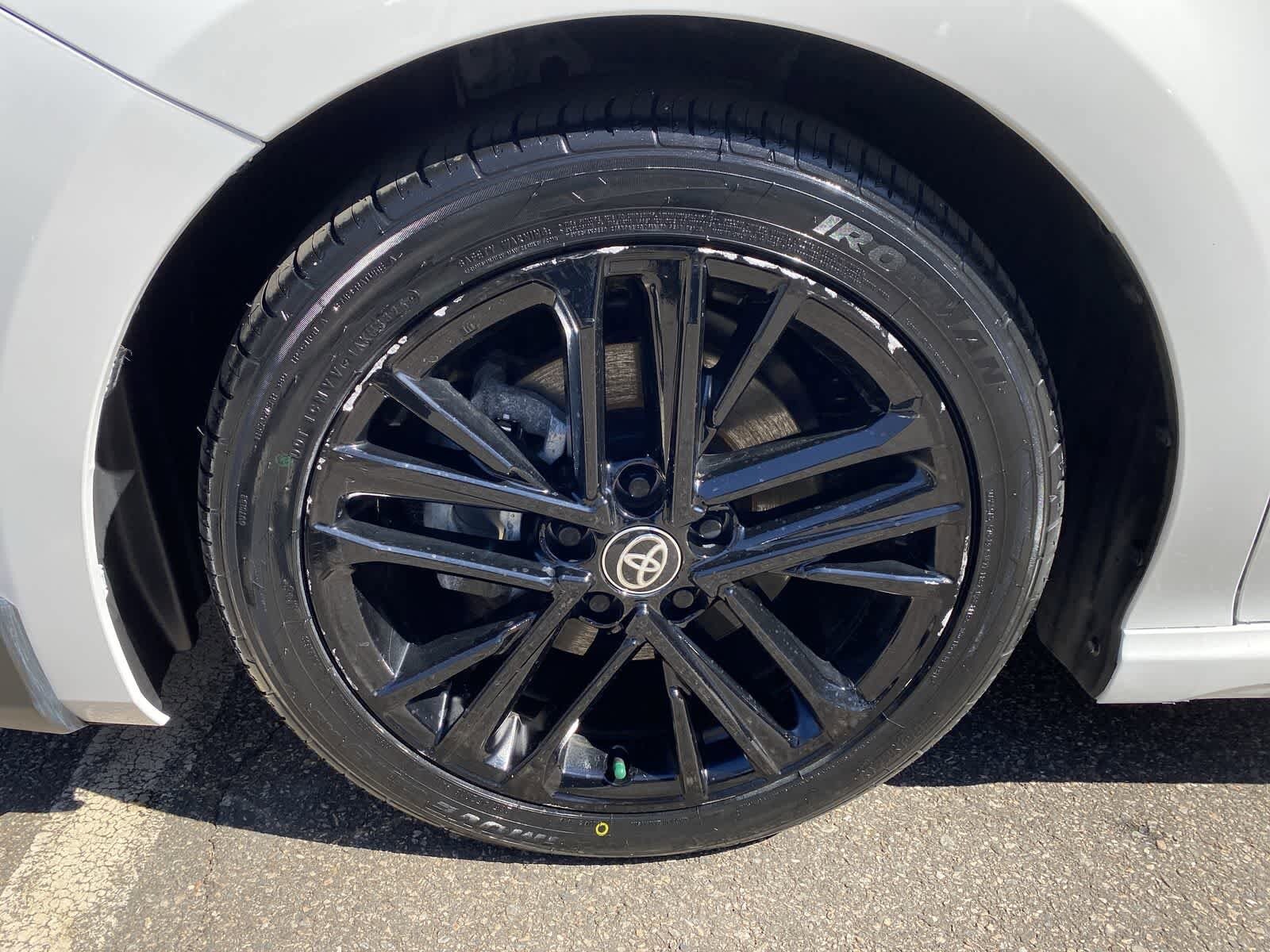 Thumbnail: 2025 Toyota Camry - 14