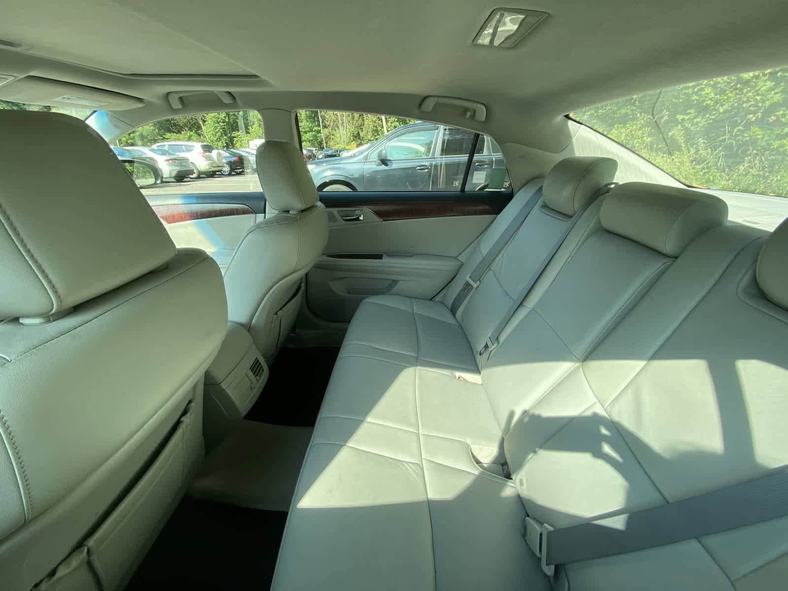 Thumbnail: 2011 Toyota Avalon - 9