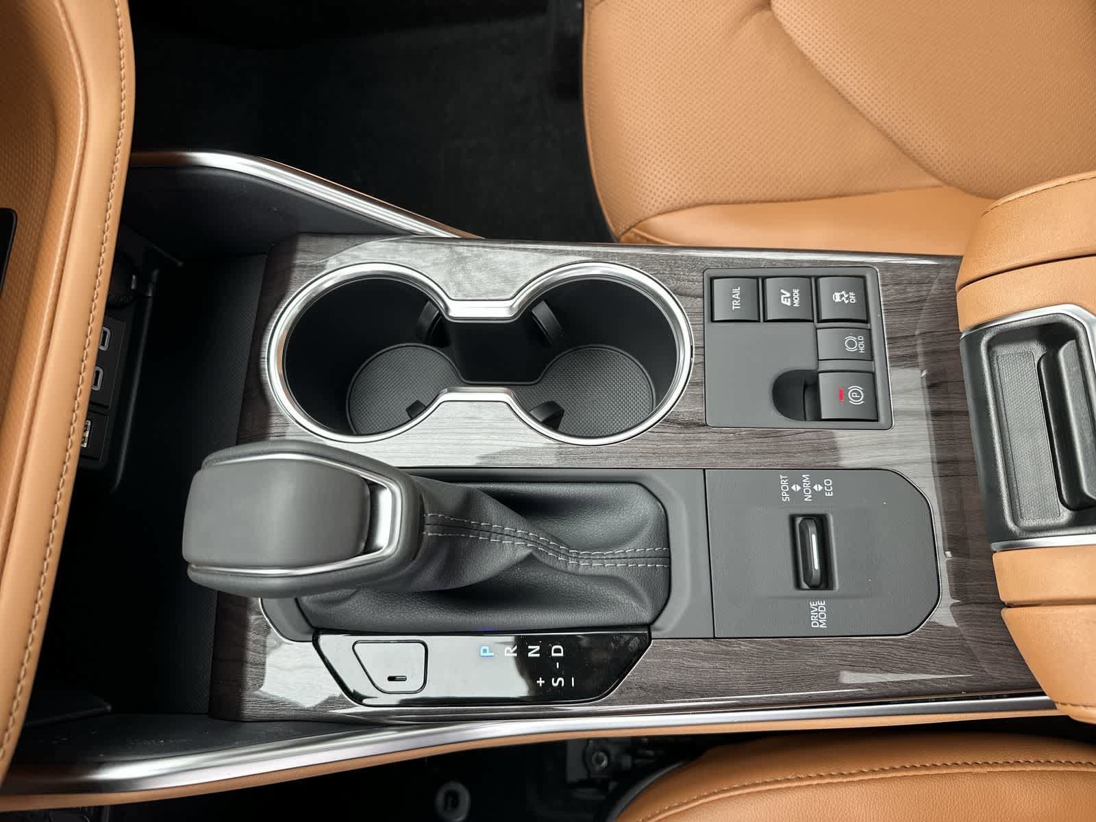 Thumbnail: 2026 Toyota Highlander - 31