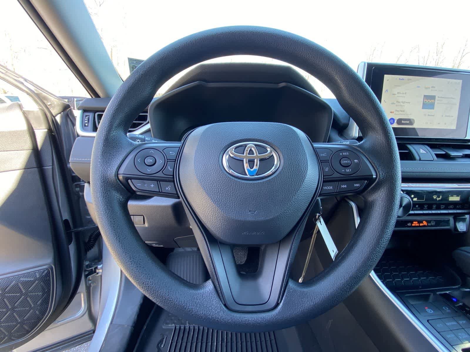 Thumbnail: 2025 Toyota RAV4 - 30