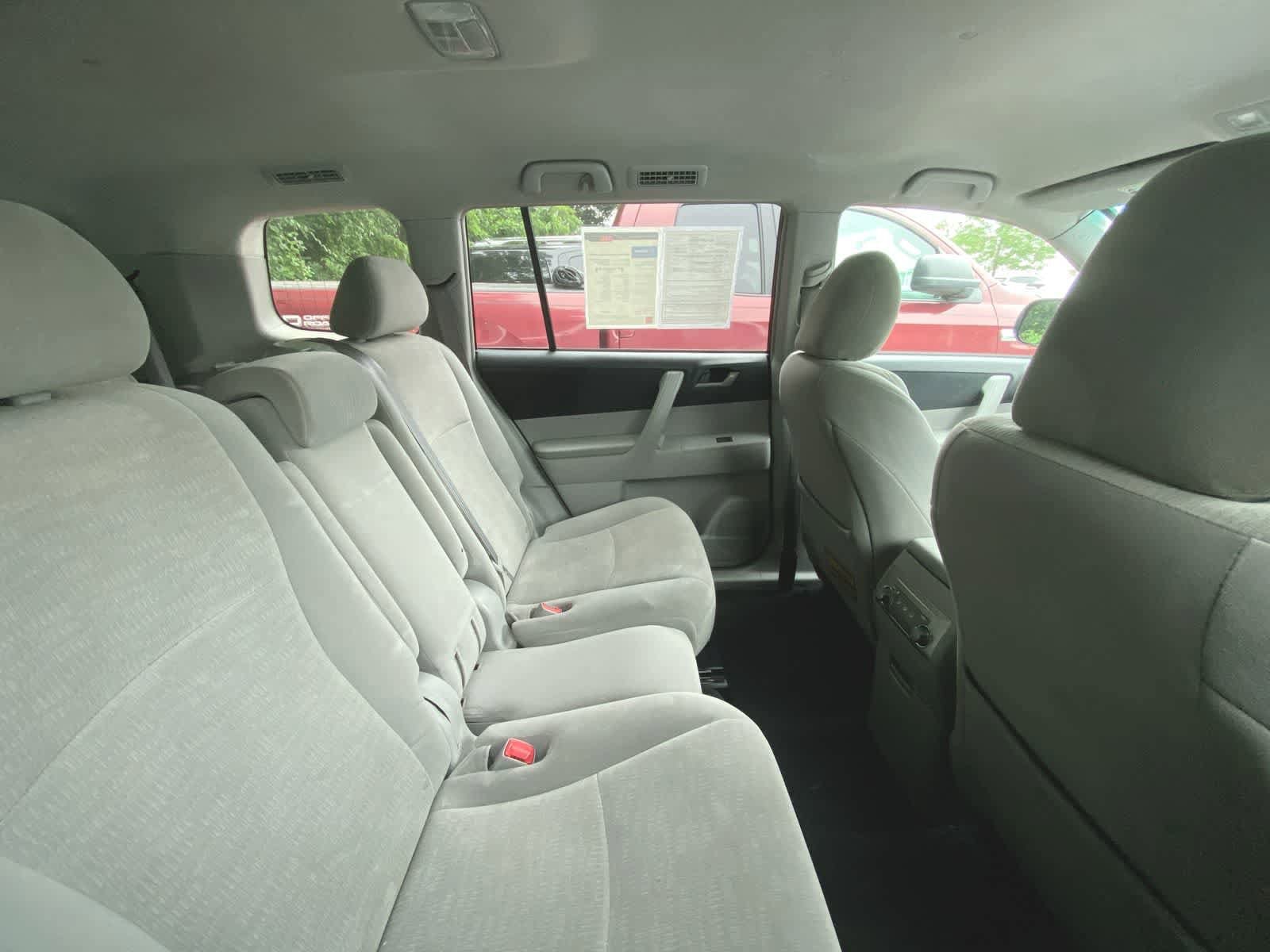 Thumbnail: 2013 Toyota Highlander - 6