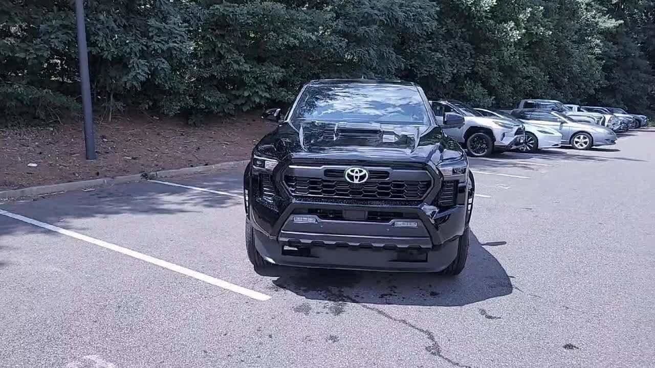 Thumbnail: 2025 Toyota Tacoma - 3