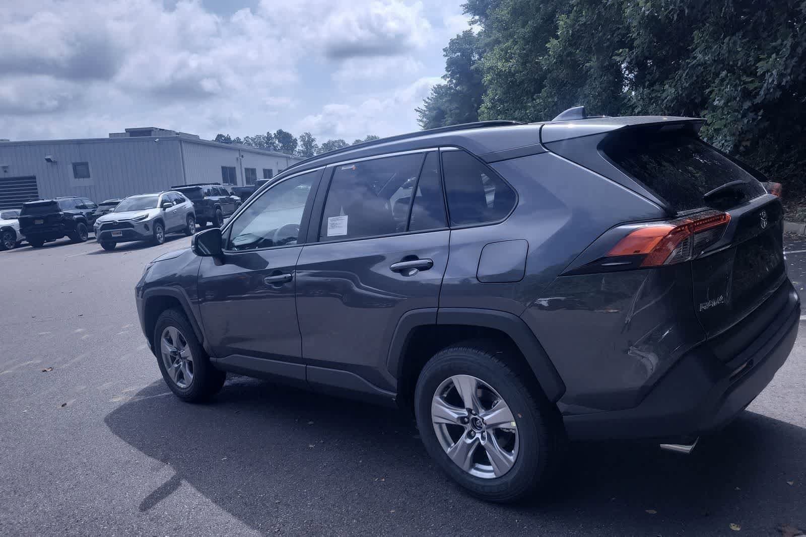 Thumbnail: 2025 Toyota RAV4 - 12