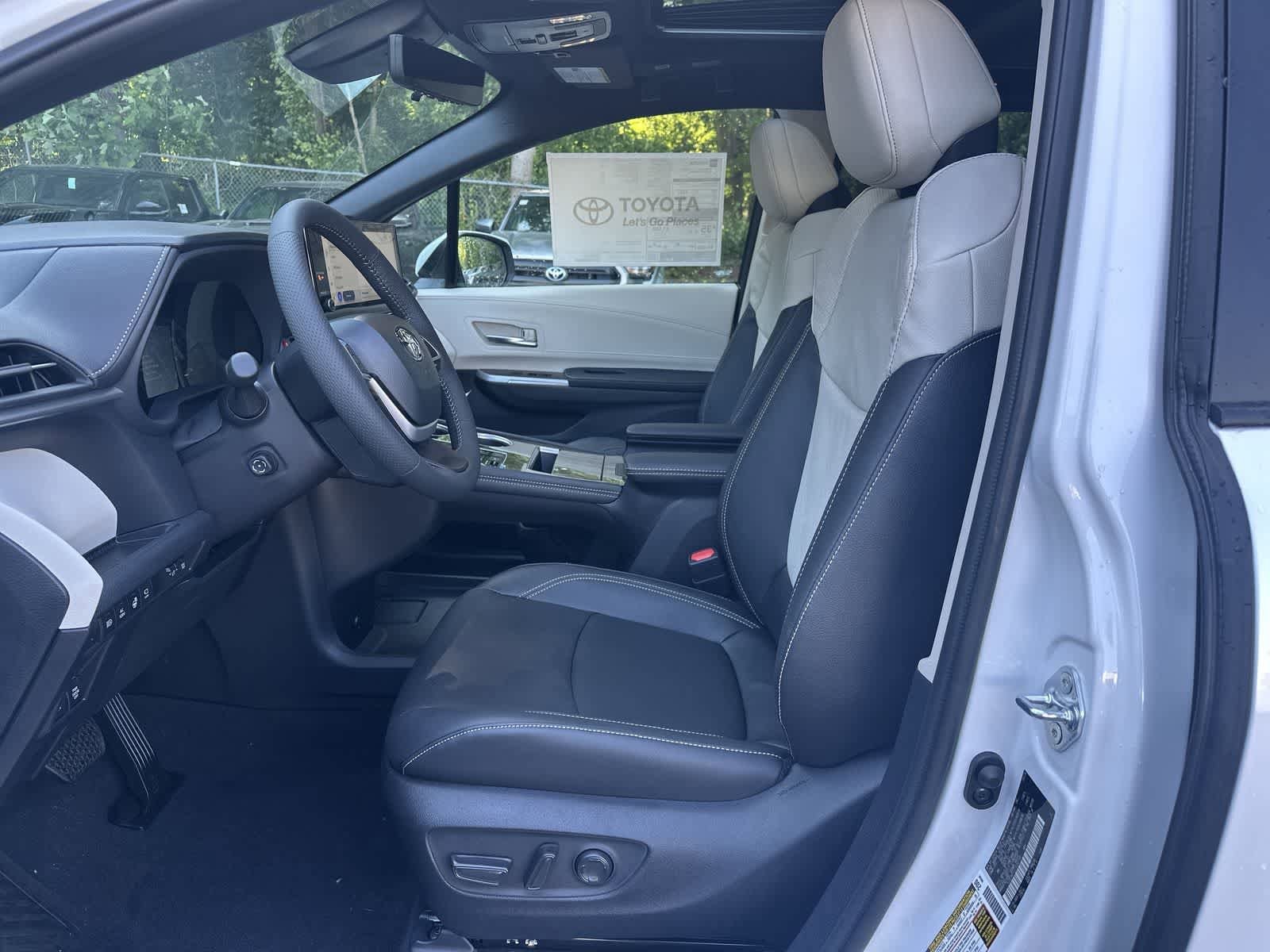 Thumbnail: 2026 Toyota Sienna - 37