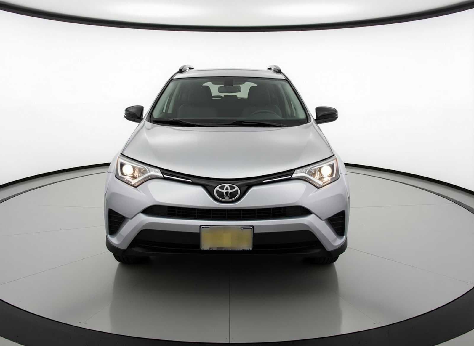 Thumbnail: 2016 Toyota RAV4 - 2