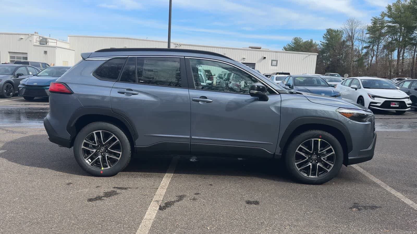 Thumbnail: 2026 Toyota Corolla Cross - 9