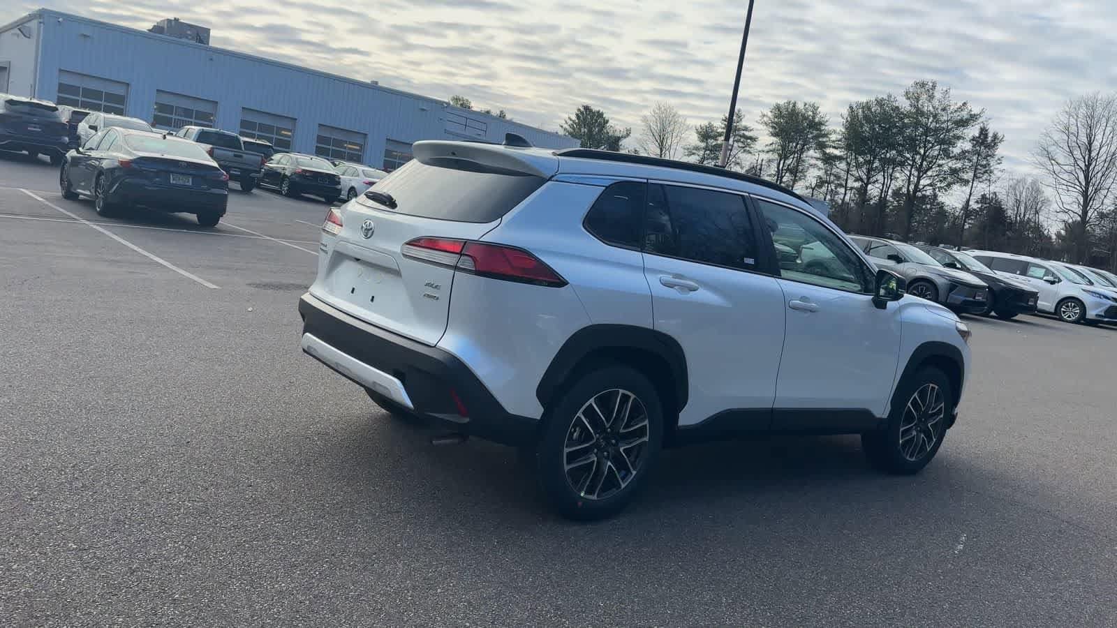 Thumbnail: 2026 Toyota Corolla Cross - 8