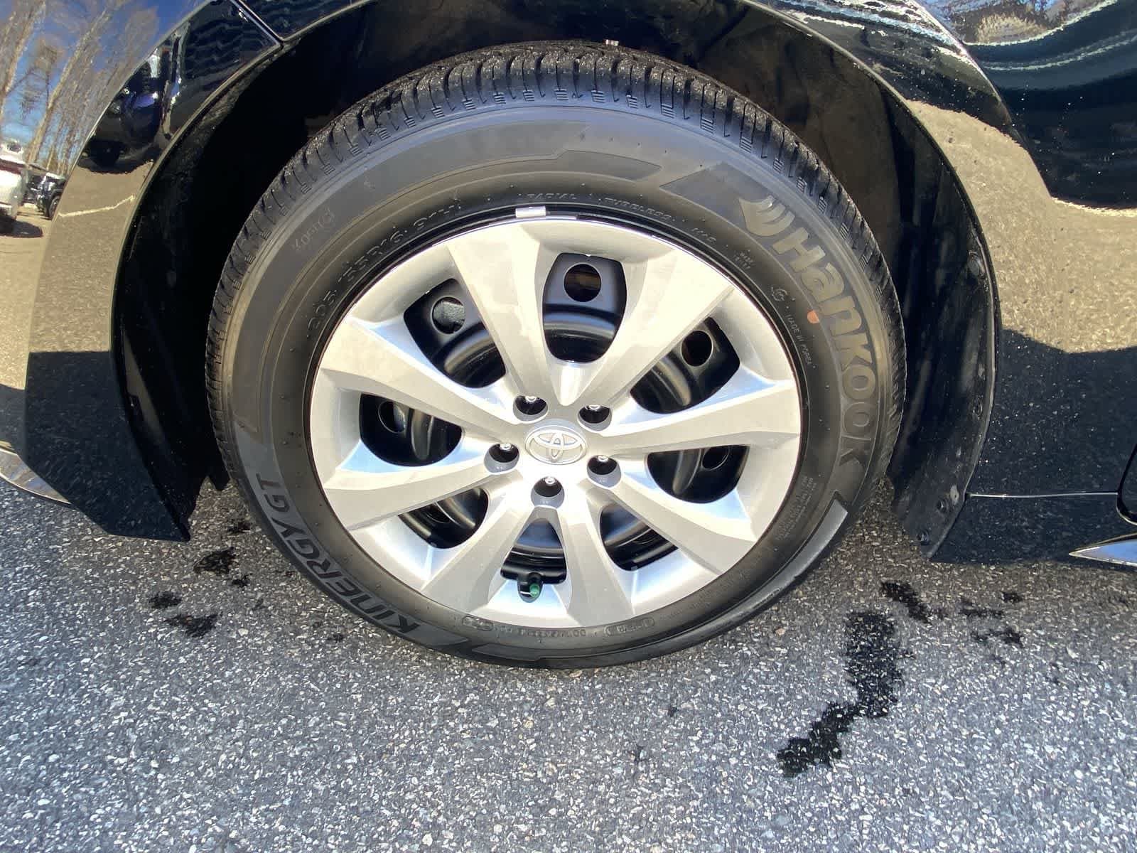 Thumbnail: 2025 Toyota Corolla - 19