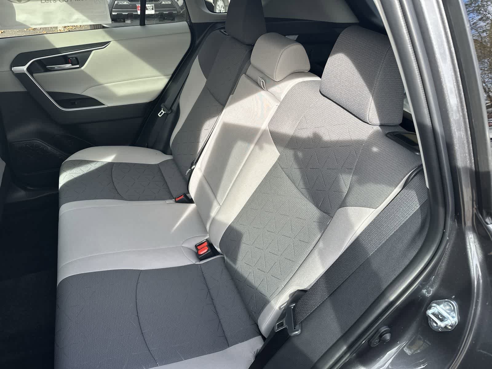 Thumbnail: 2025 Toyota RAV4 - 24