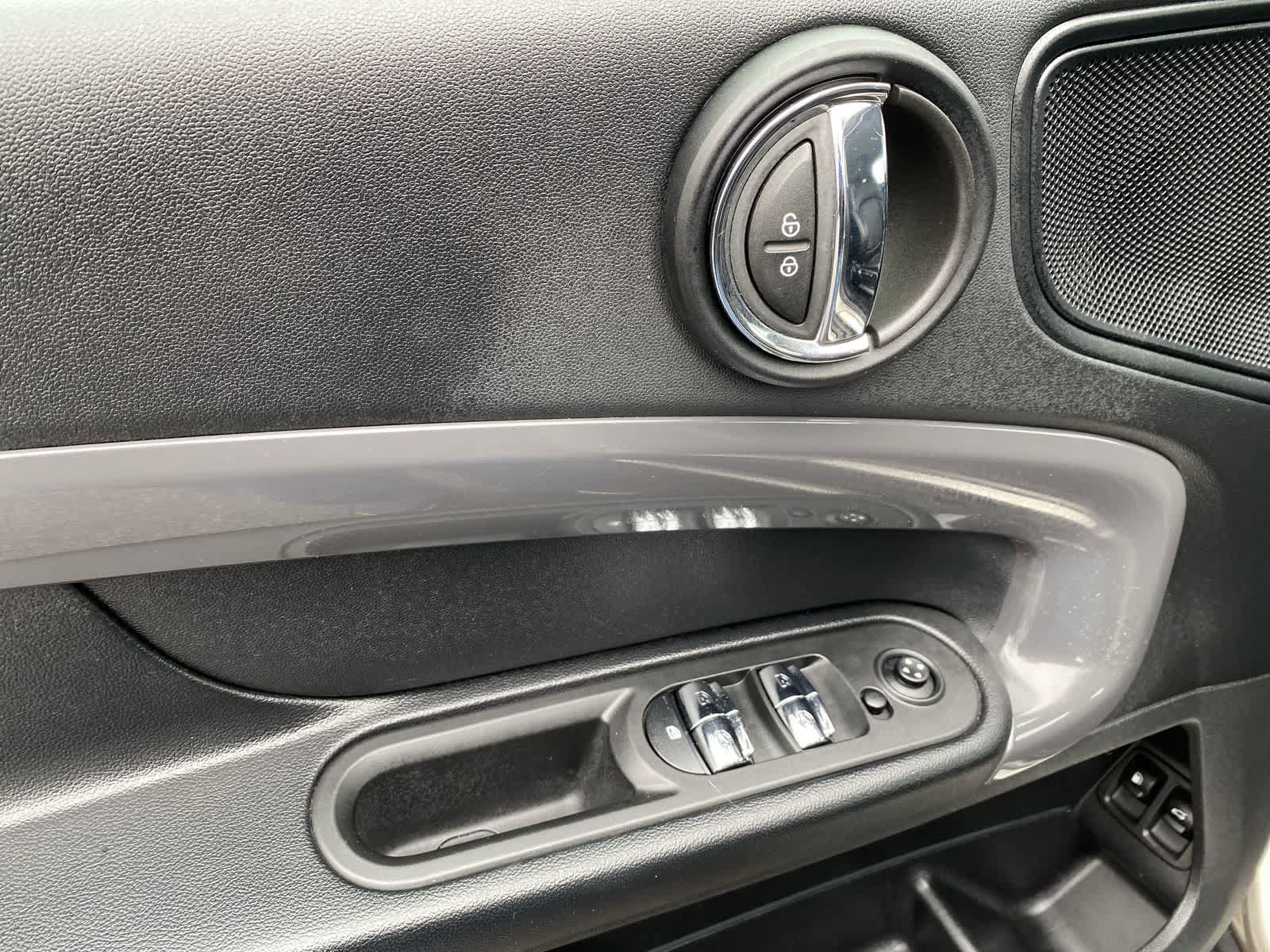 Thumbnail: 2018 MINI Cooper Countryman - 23