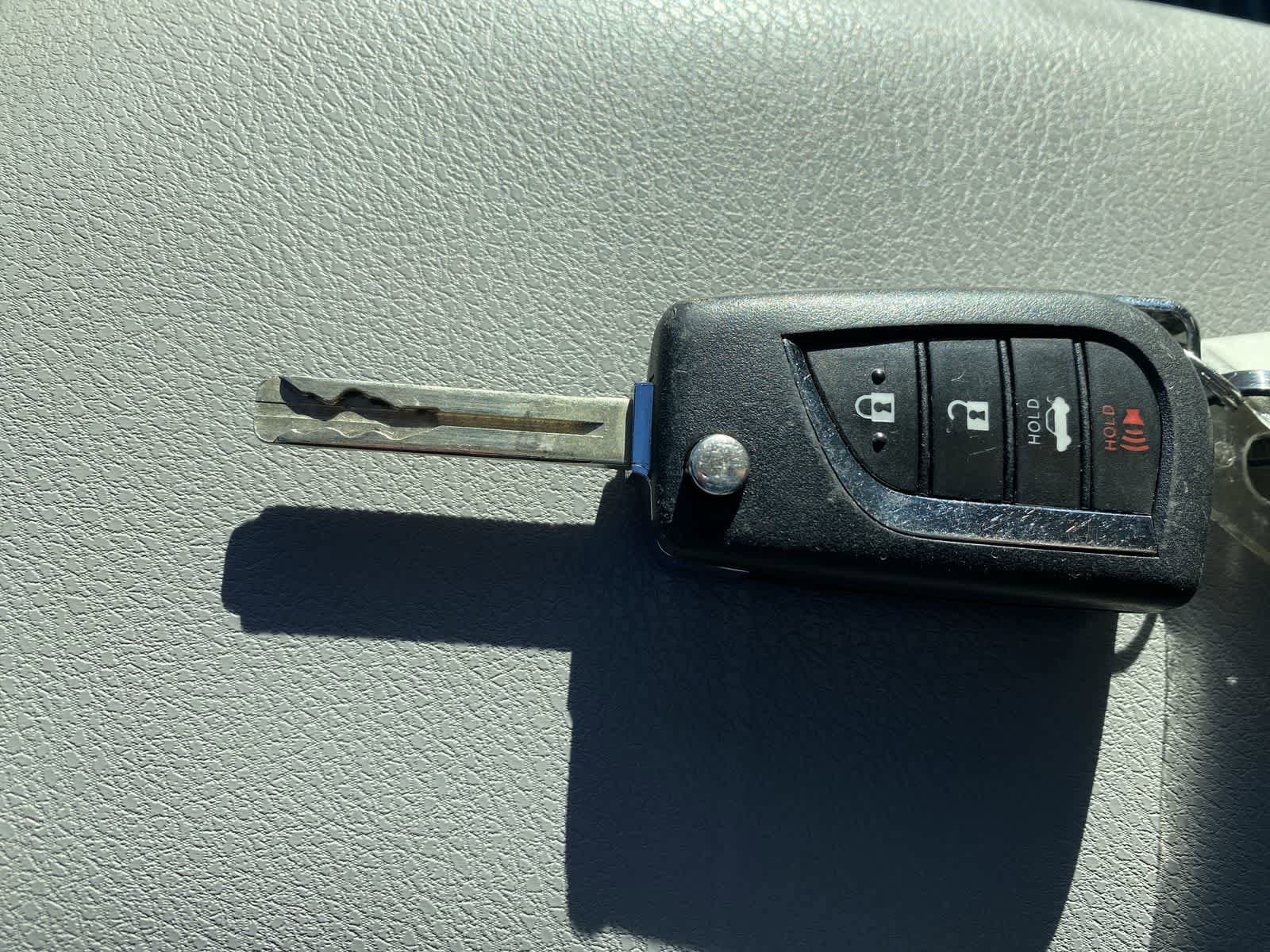 Thumbnail: 2023 Toyota Camry - 36