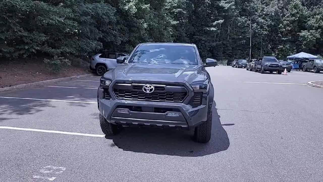 Thumbnail: 2025 Toyota Tacoma - 3