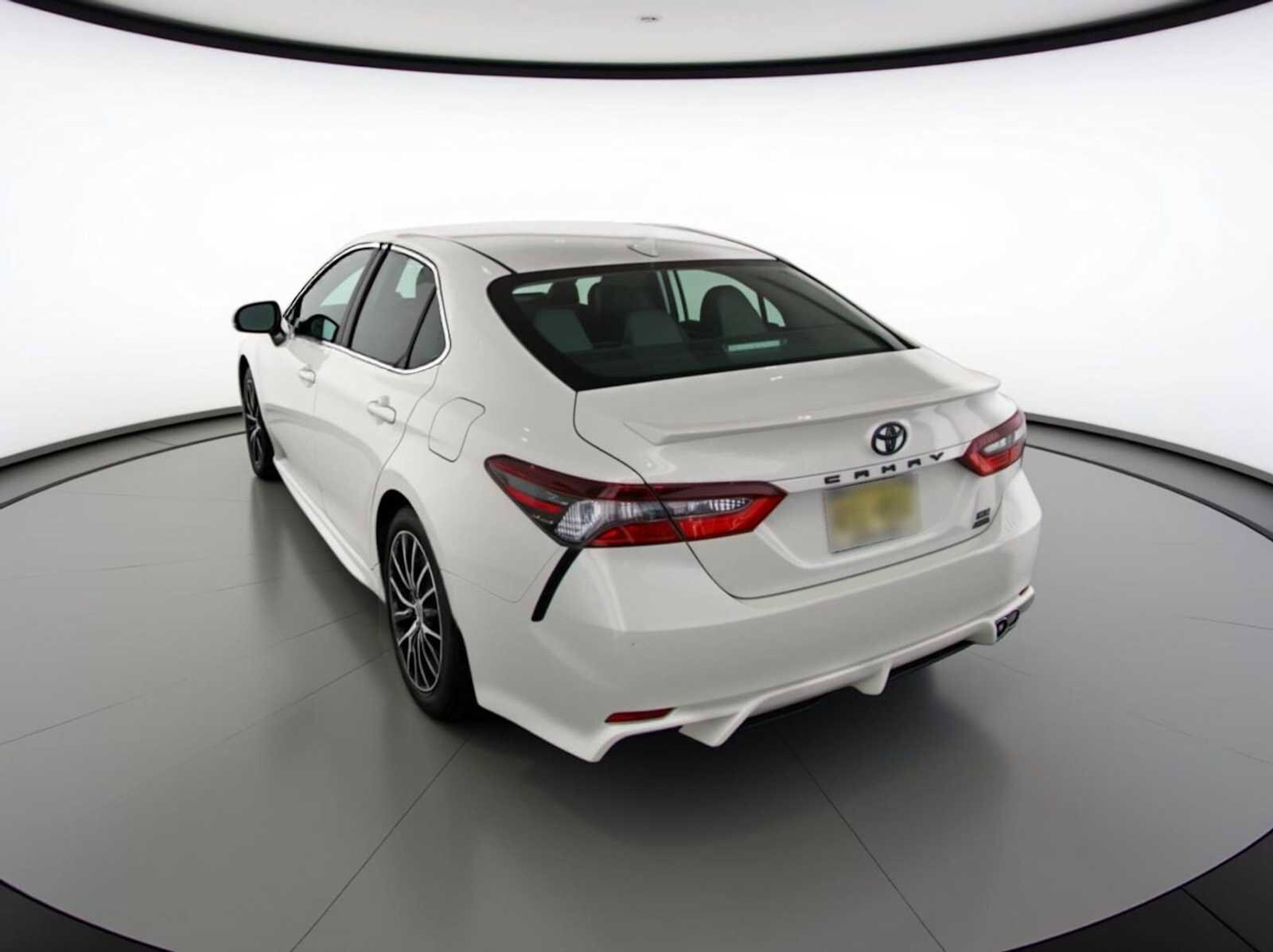 Thumbnail: 2023 Toyota Camry - 5