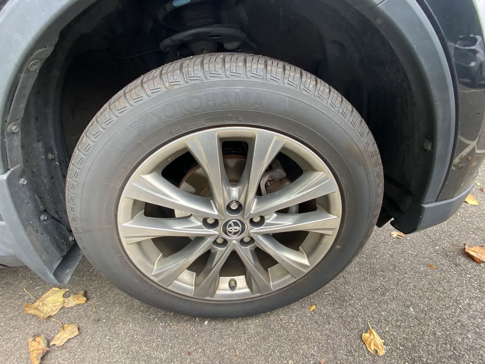 Thumbnail: 2018 Toyota RAV4 - 4