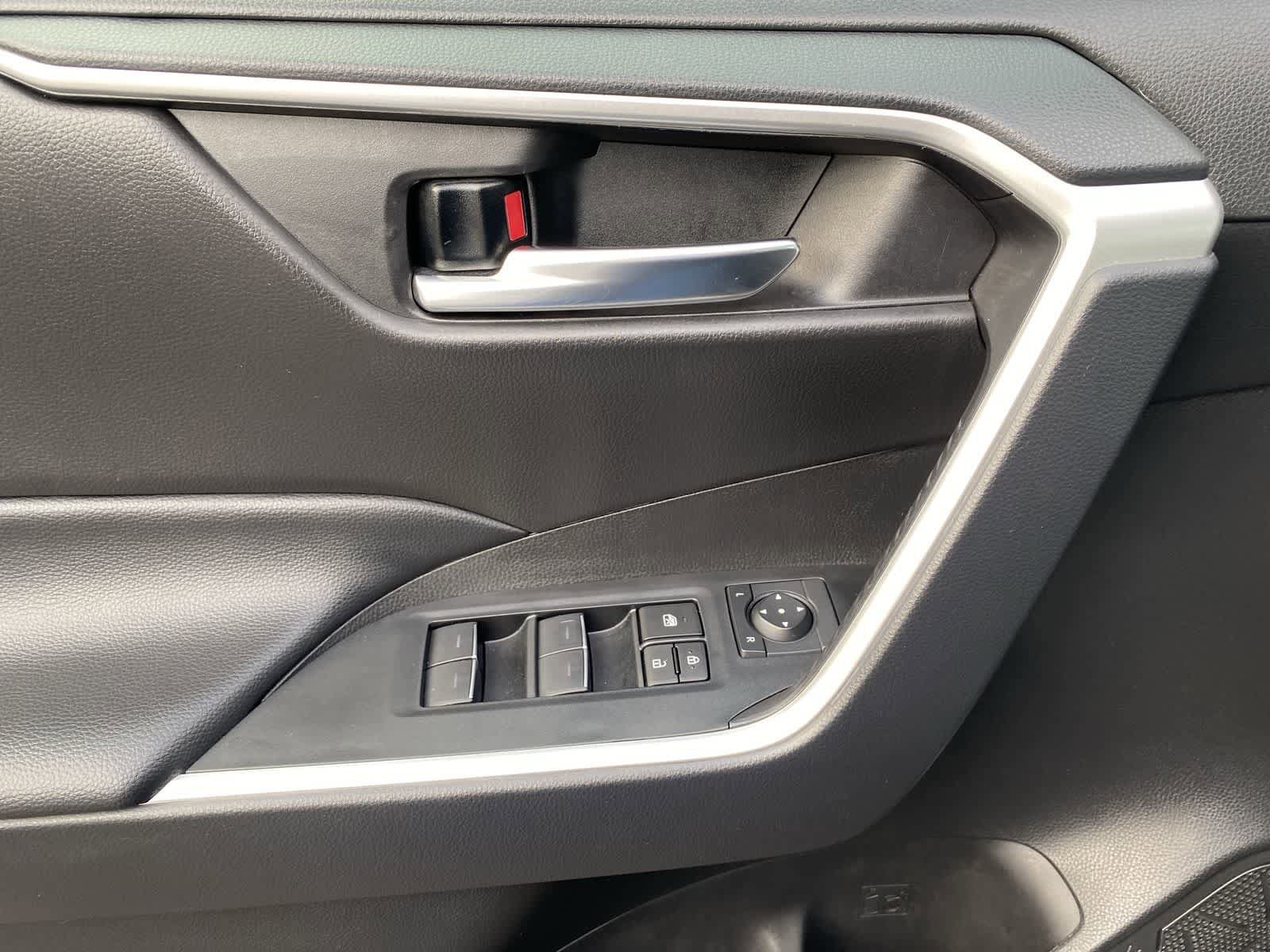 Thumbnail: 2024 Toyota RAV4 - 18