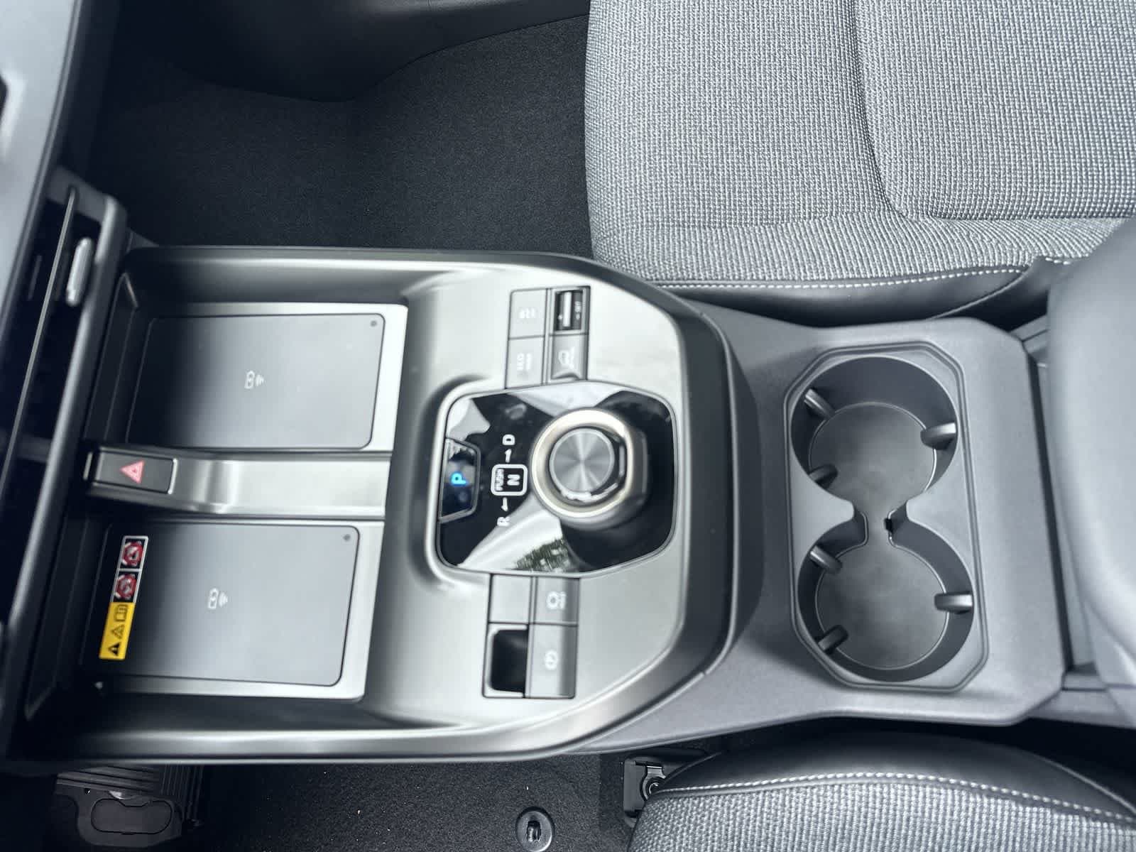 2026 Toyota bZ XLE - Photo 35