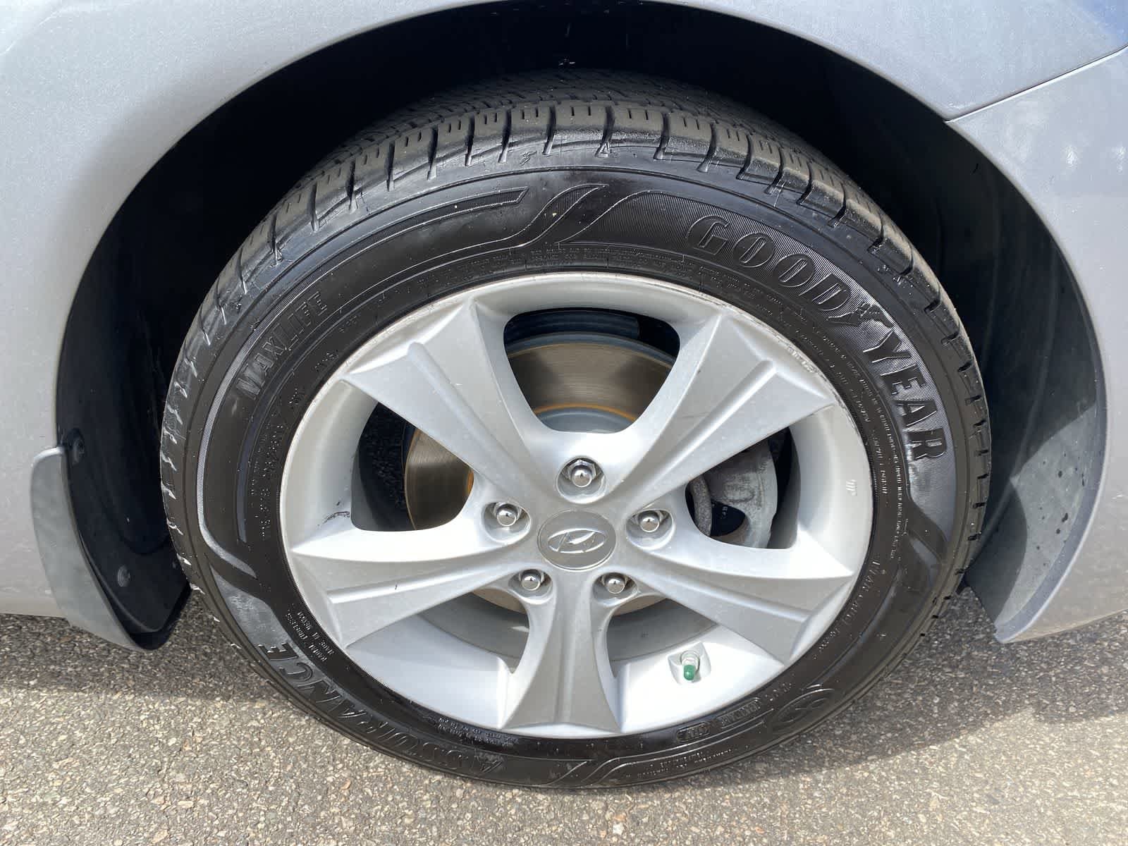 Thumbnail: 2016 Hyundai Elantra - 21