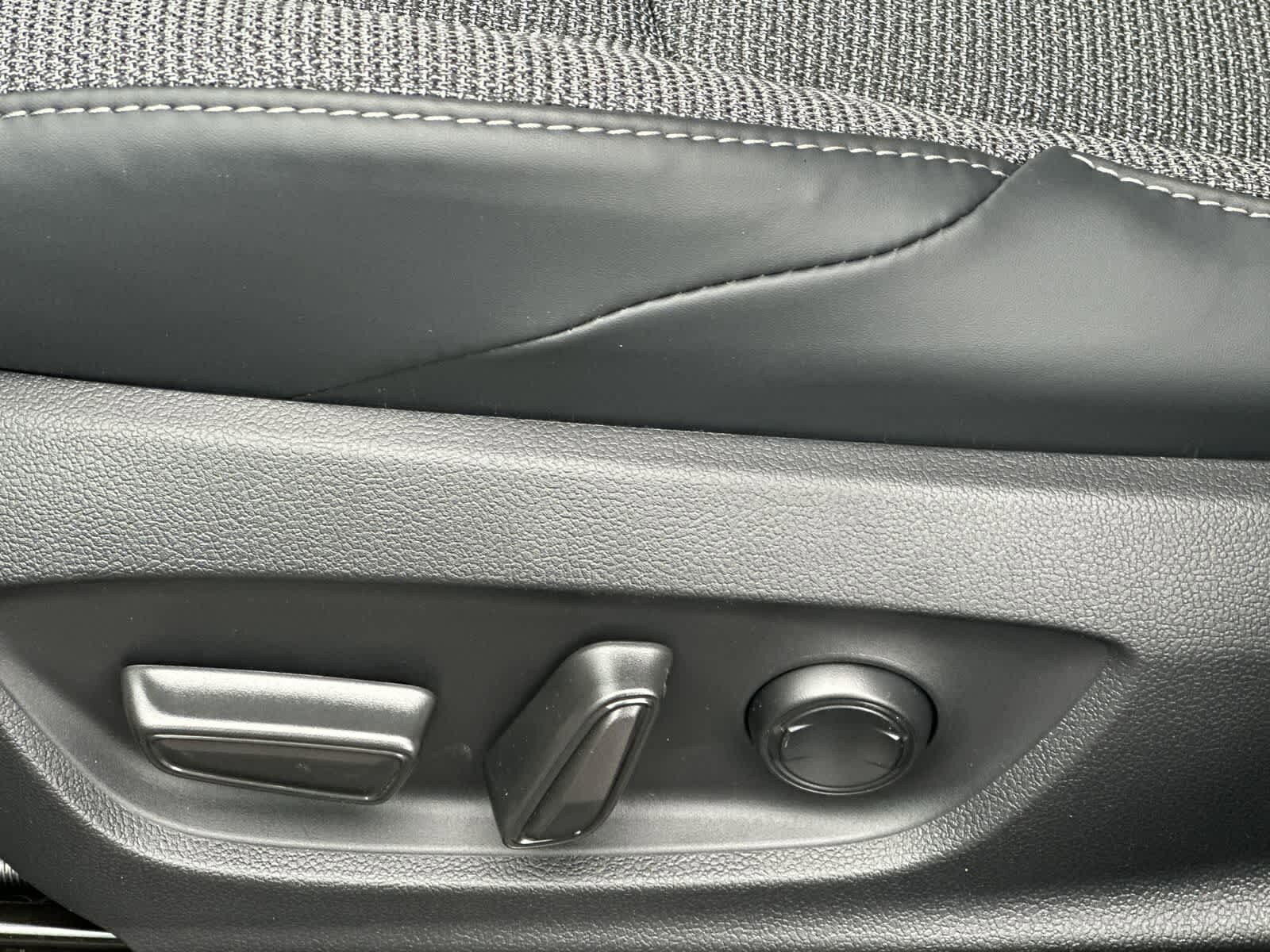 Thumbnail: 2026 Toyota bZ - 22