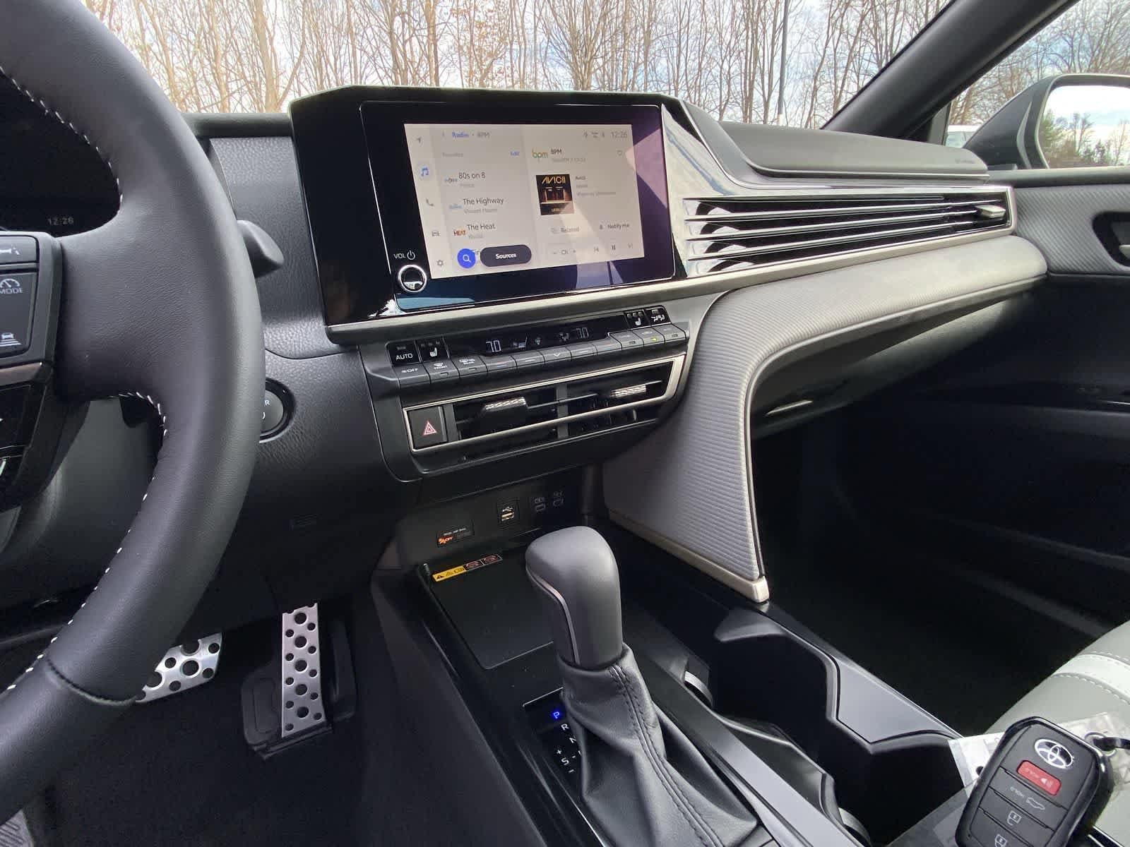 Thumbnail: 2025 Toyota Camry - 25