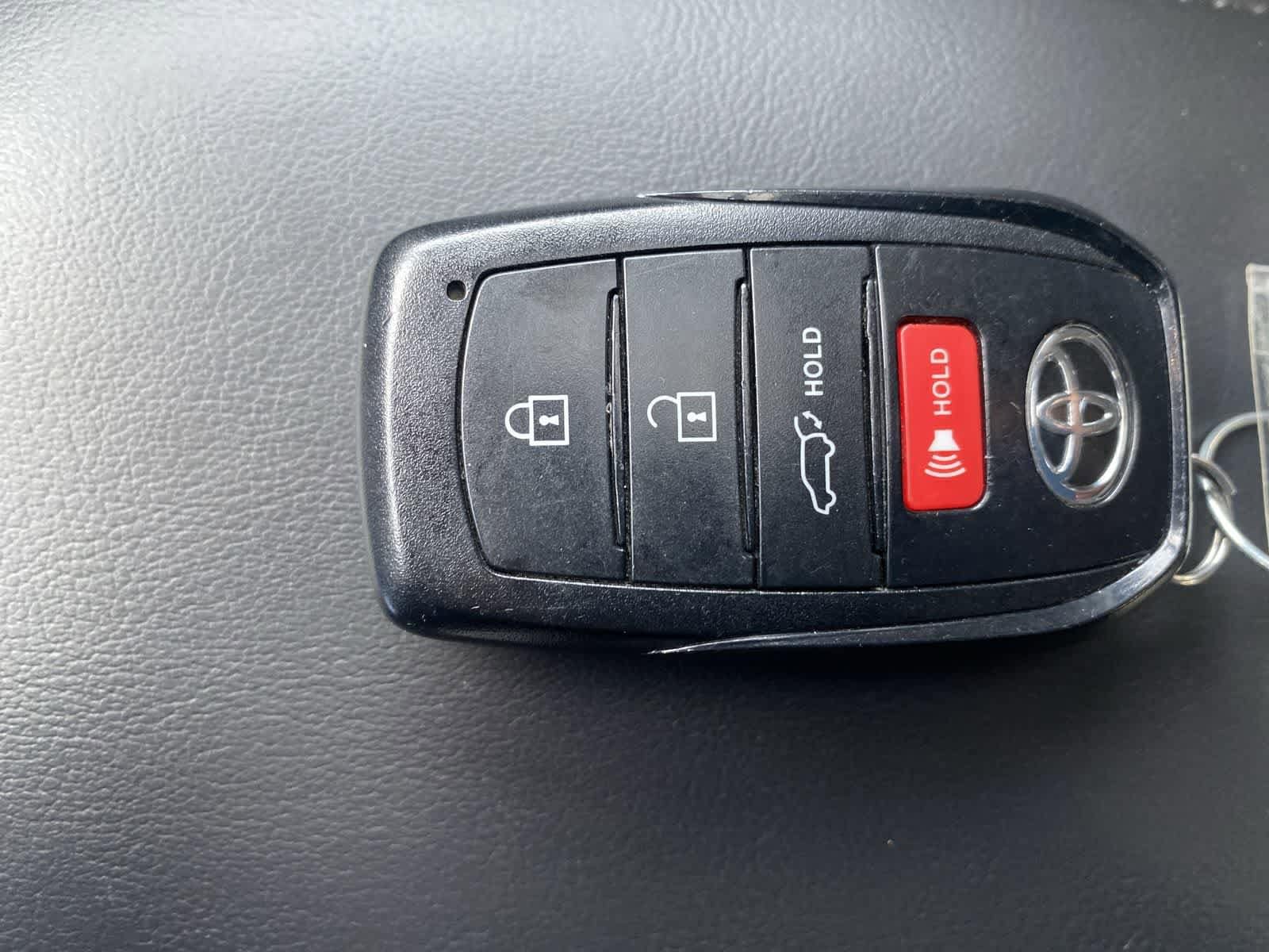 Thumbnail: 2024 Toyota Corolla Cross - 32