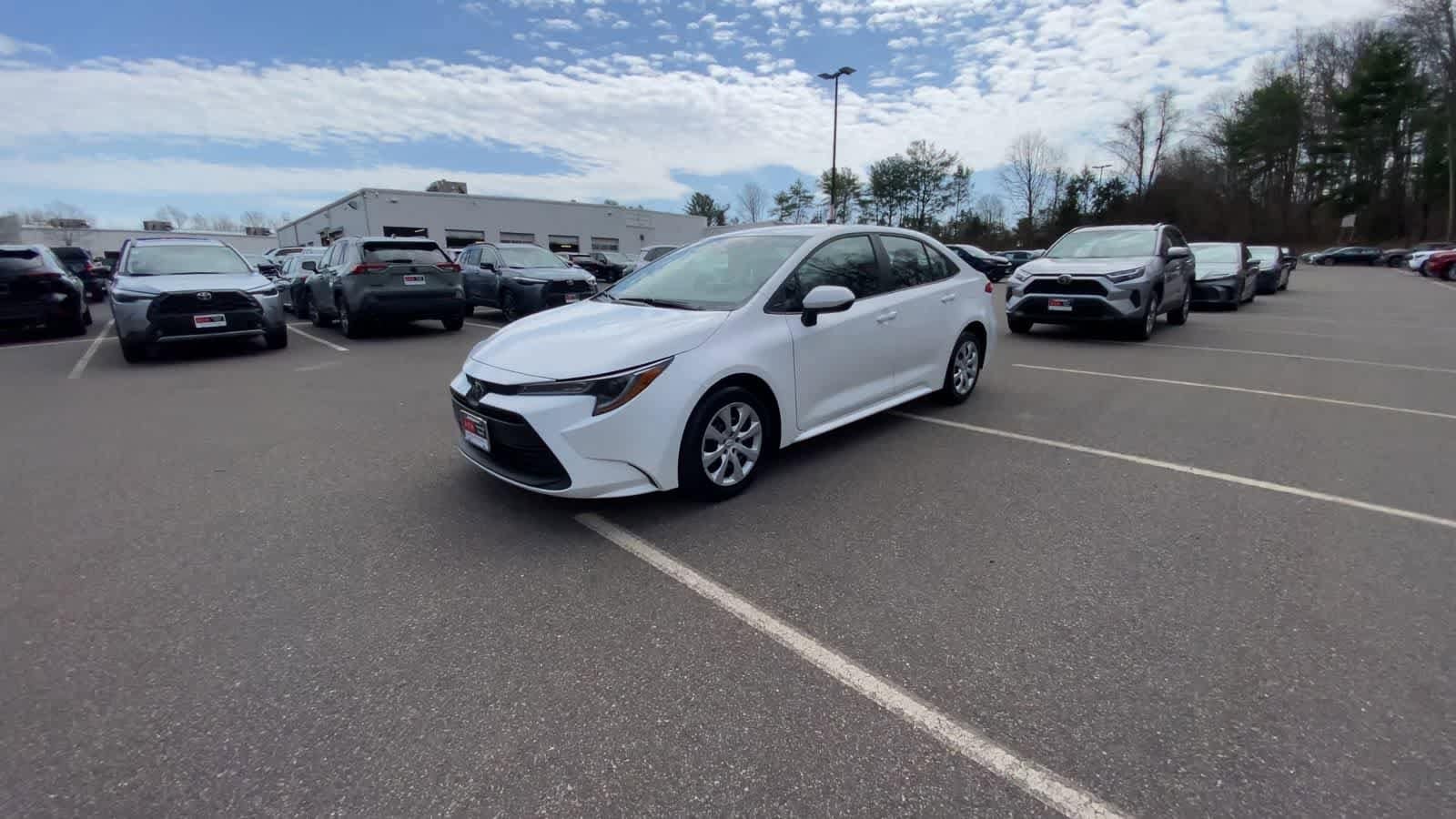 Thumbnail: 2024 Toyota Corolla - 4