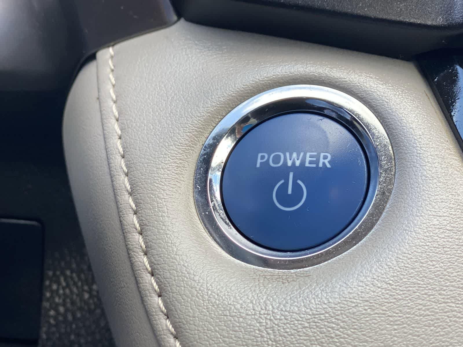 Thumbnail: 2016 Toyota RAV4 - 34