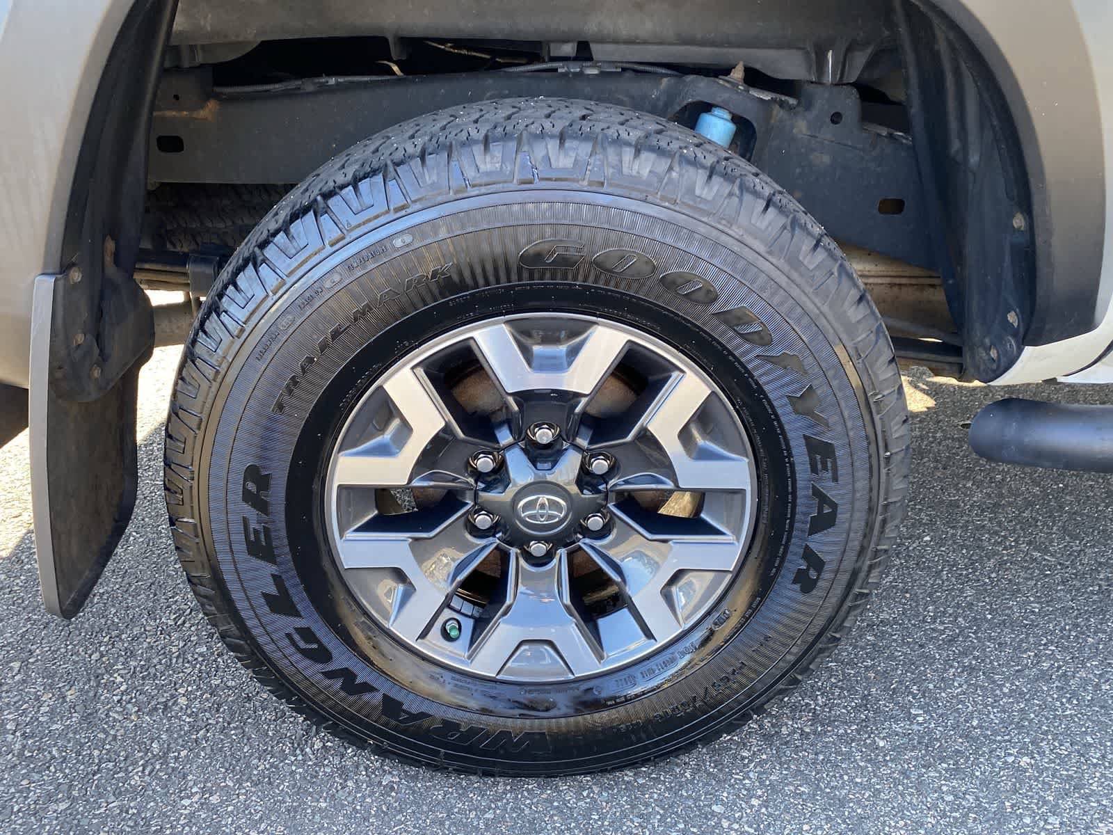 Thumbnail: 2021 Toyota Tacoma - 16