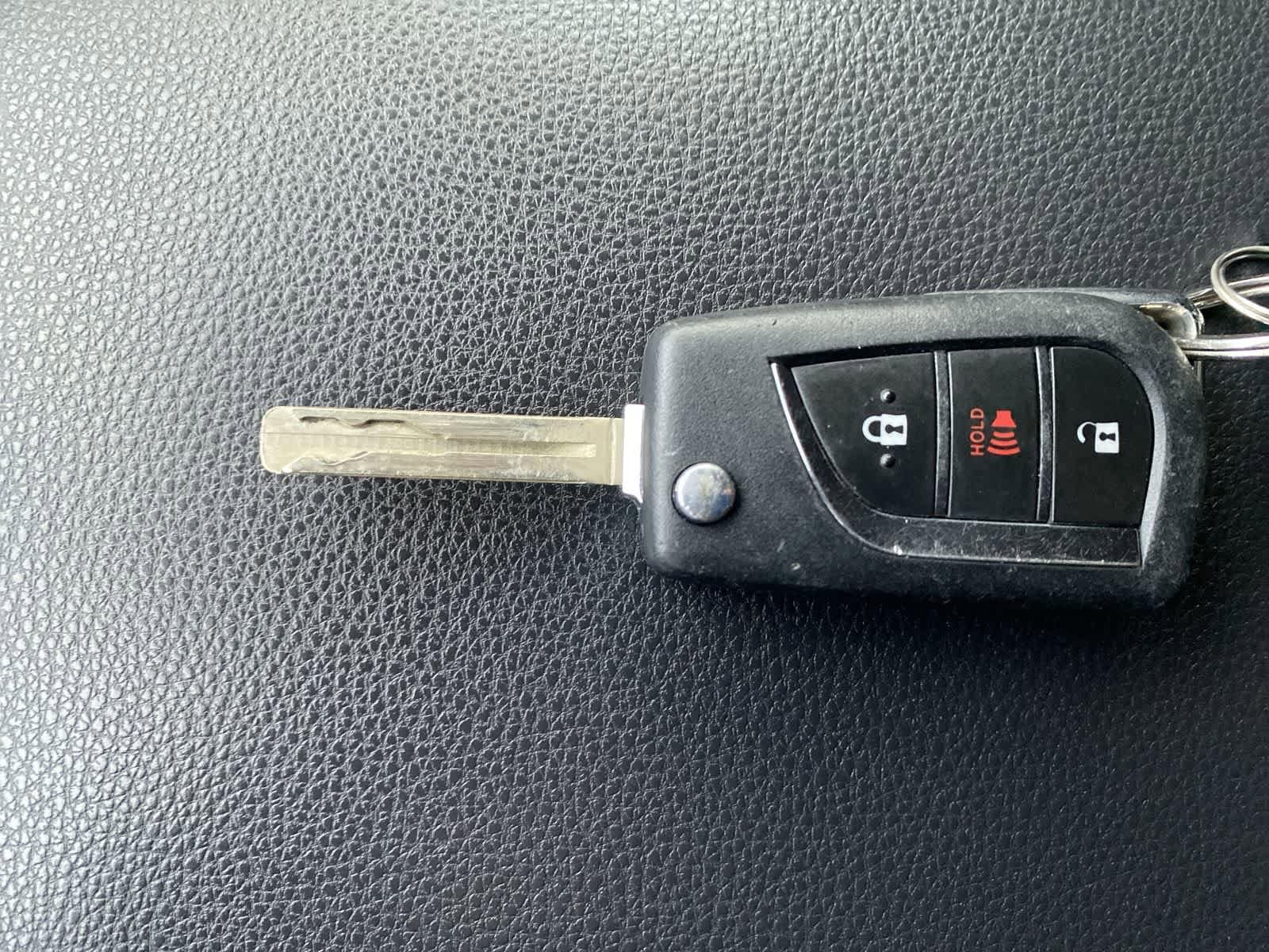 Thumbnail: 2019 Toyota RAV4 - 36