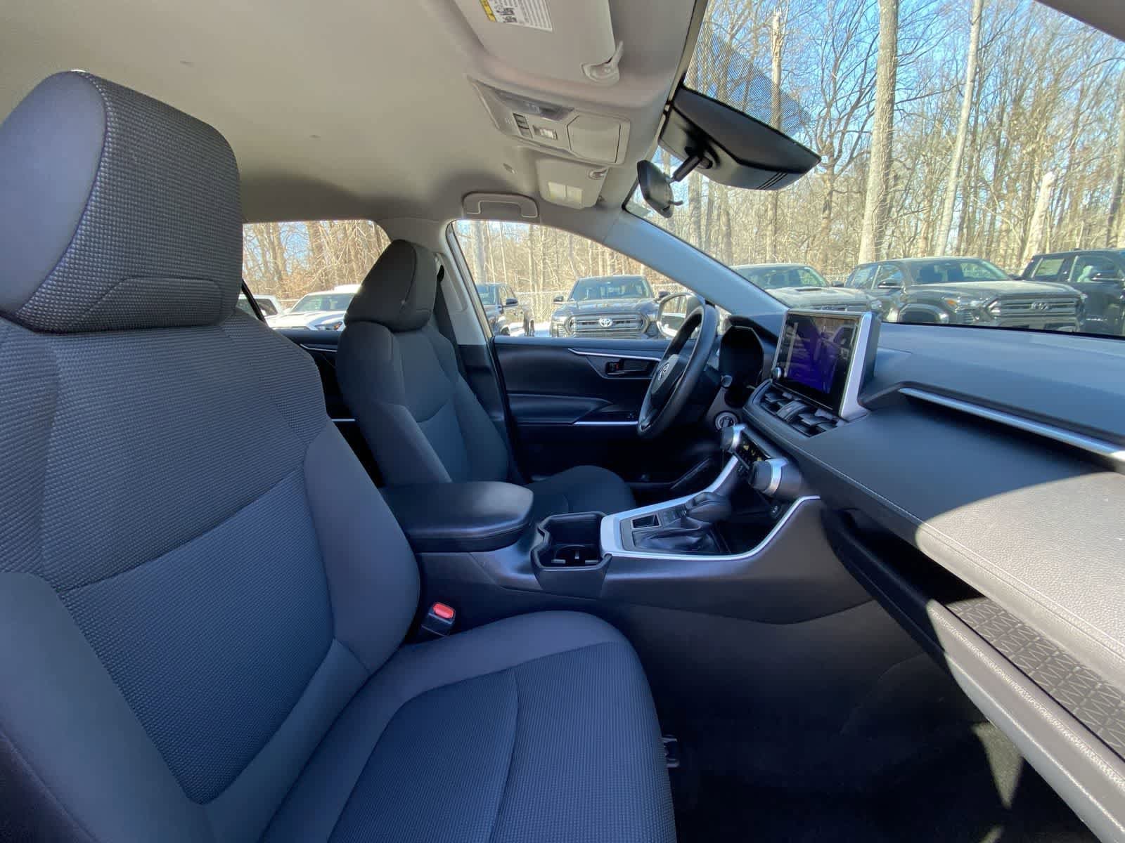 Thumbnail: 2023 Toyota RAV4 - 28