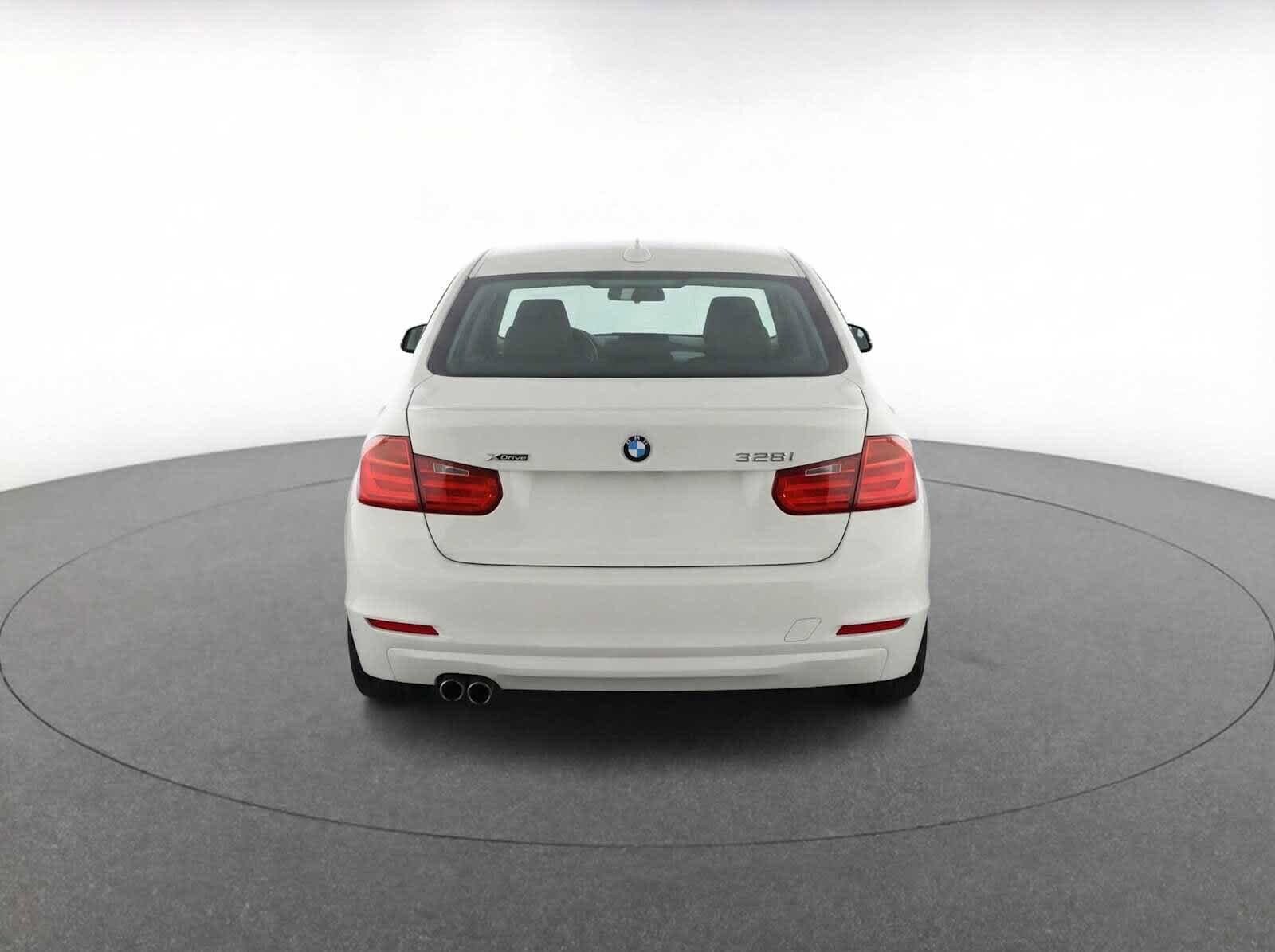 Thumbnail: 2013 BMW 3 Series - 12