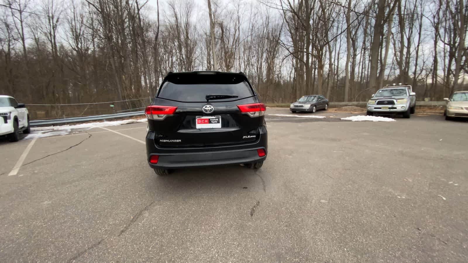 Thumbnail: 2019 Toyota Highlander - 13