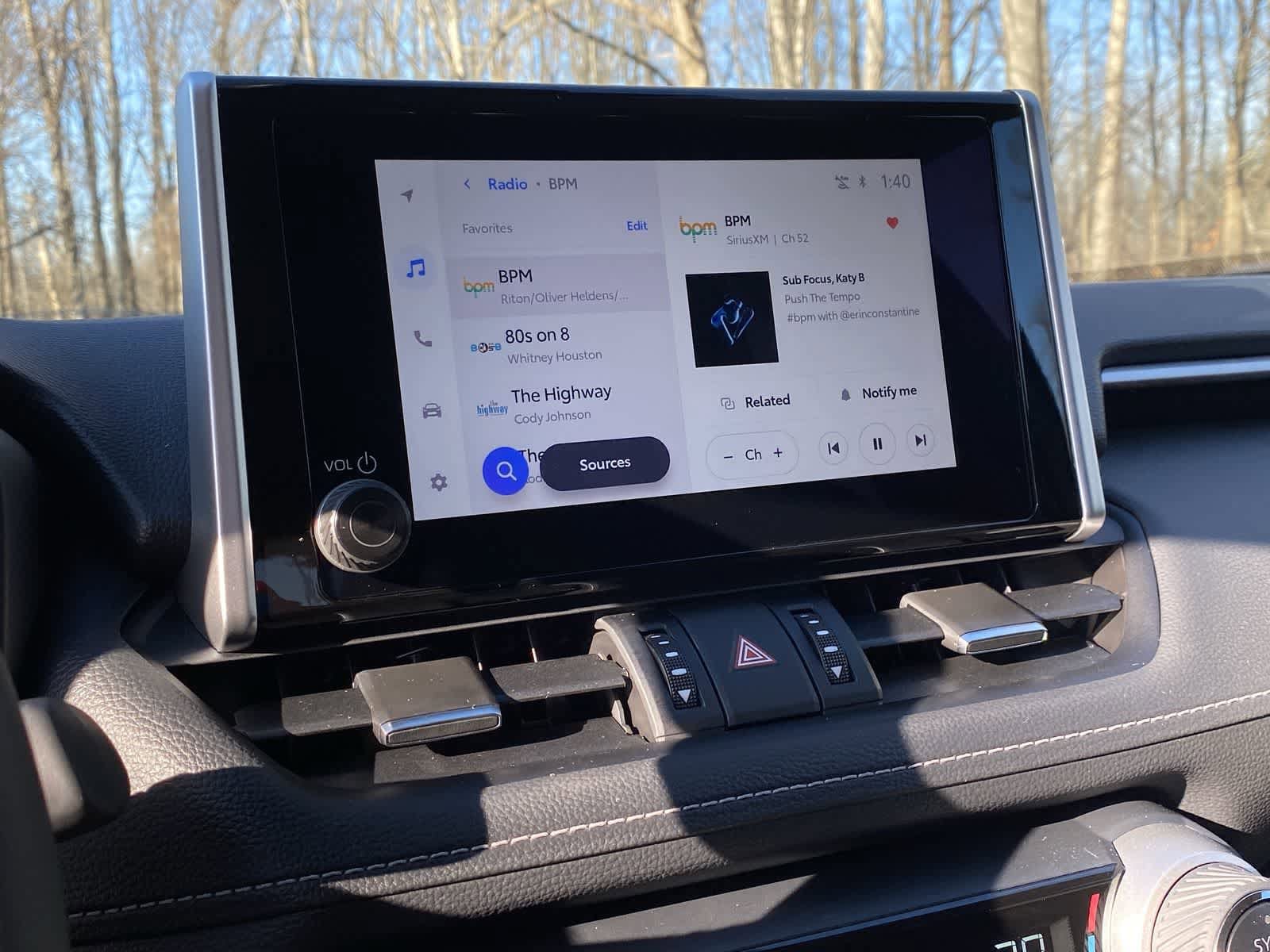 Thumbnail: 2025 Toyota RAV4 - 32