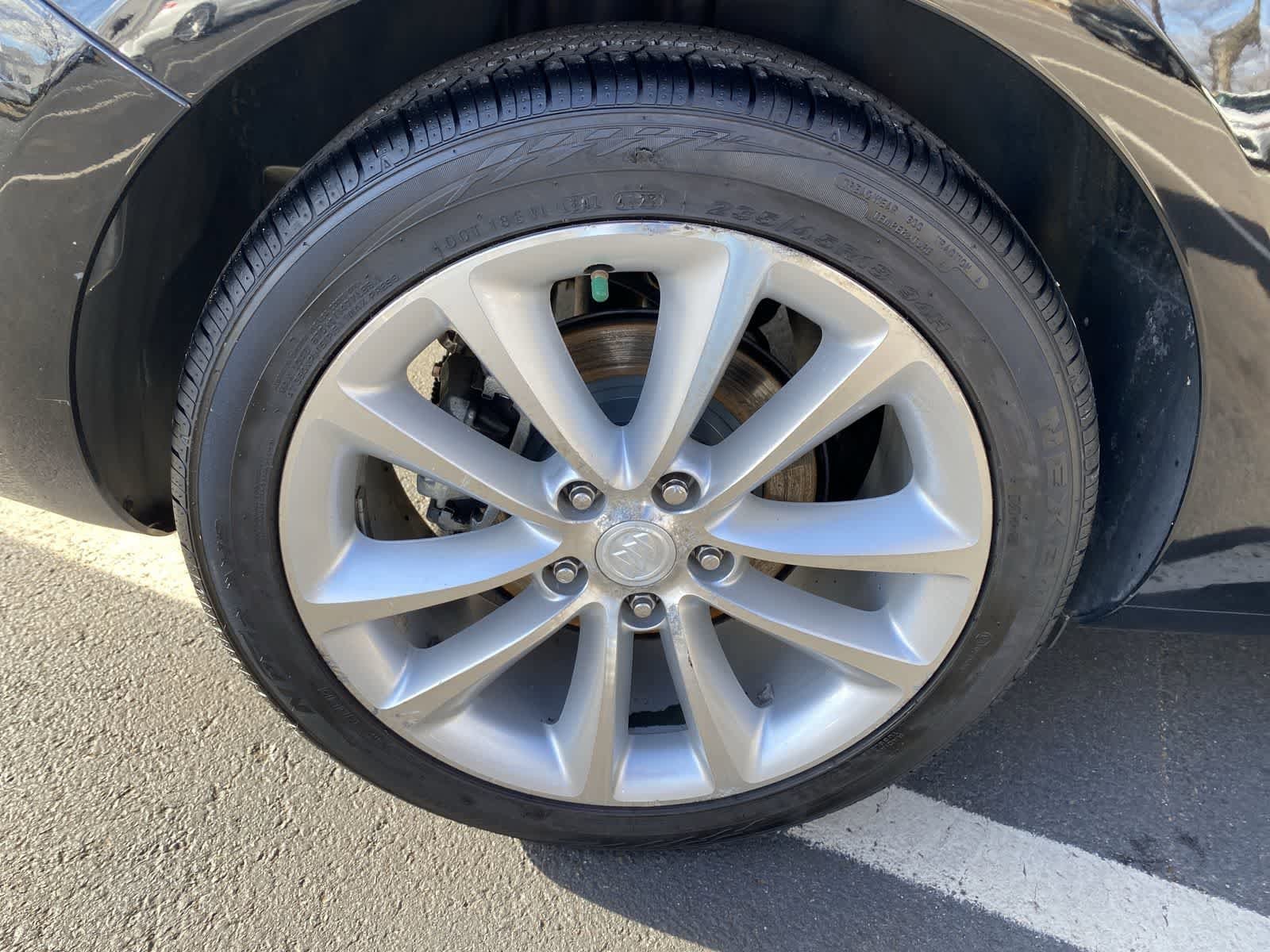 Thumbnail: 2012 Buick Verano - 20