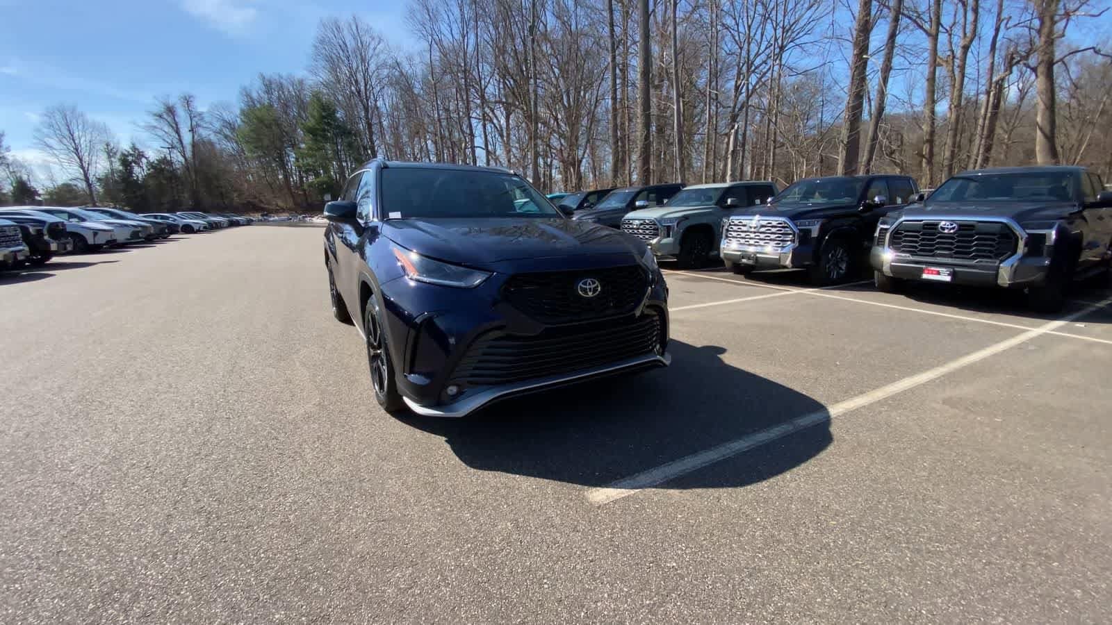 Thumbnail: 2025 Toyota Highlander - 7