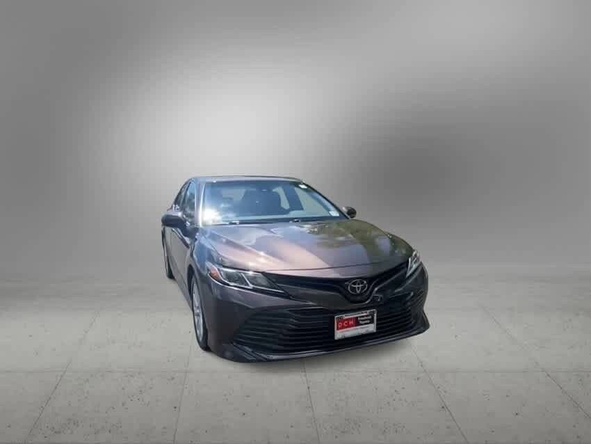 2019 Toyota Camry LE 3