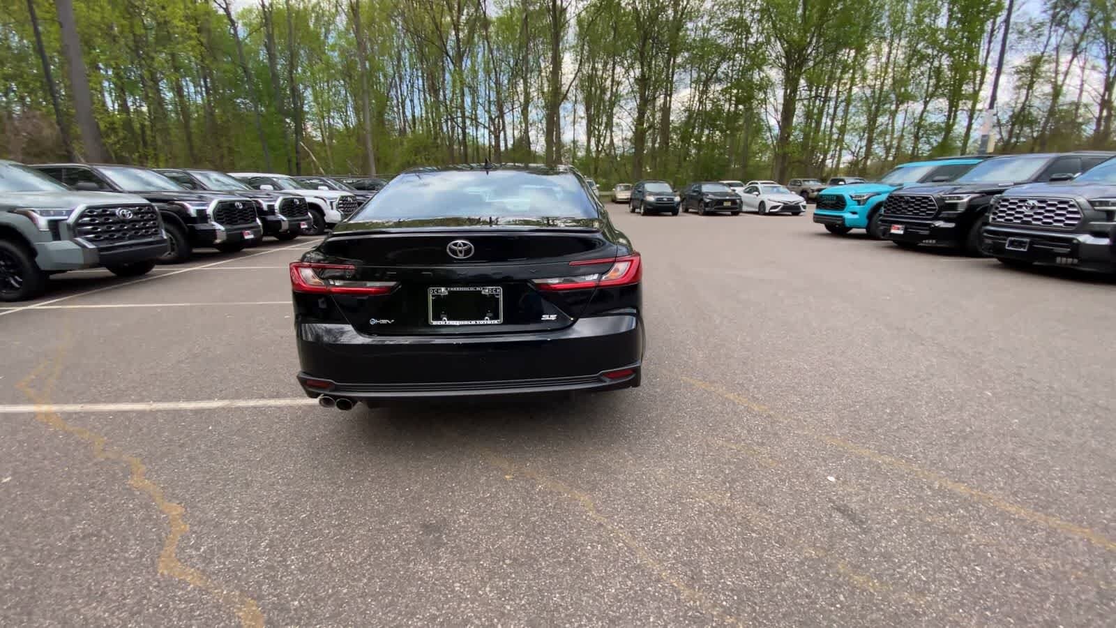 Thumbnail: 2025 Toyota Camry - 12