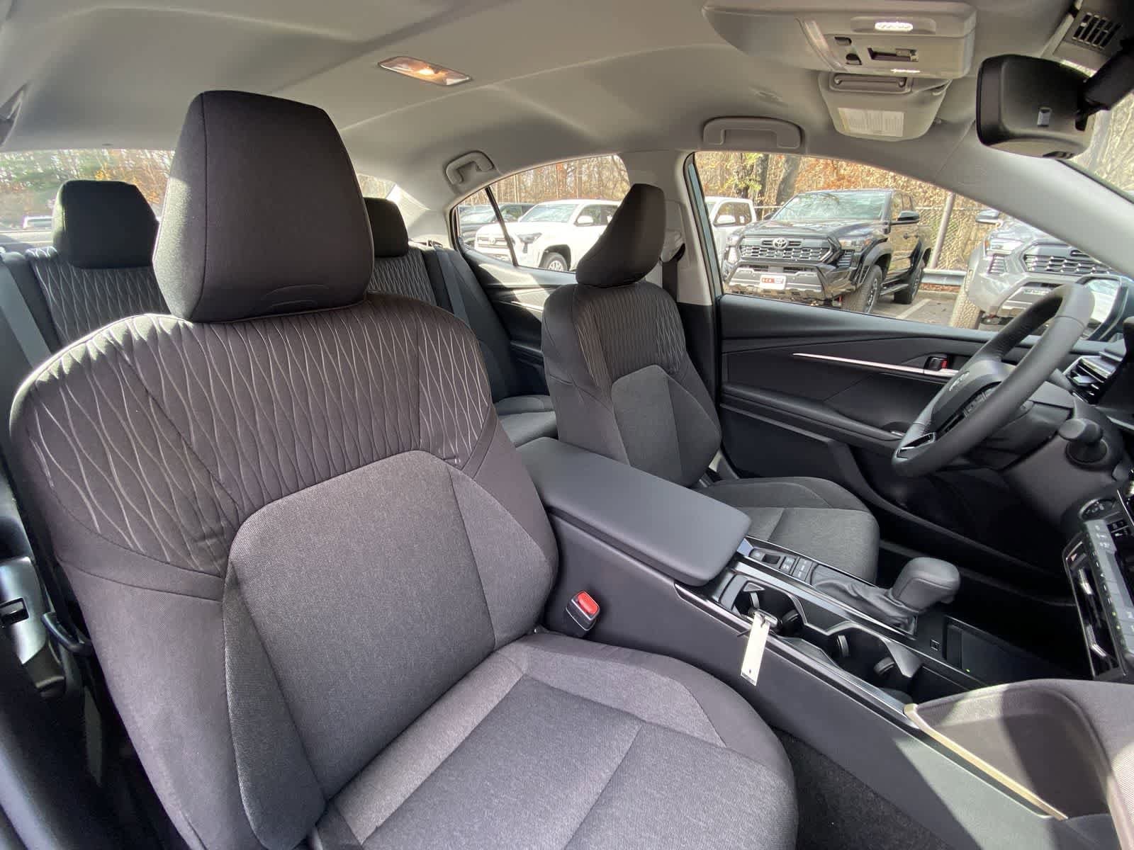 Thumbnail: 2025 Toyota Camry - 27