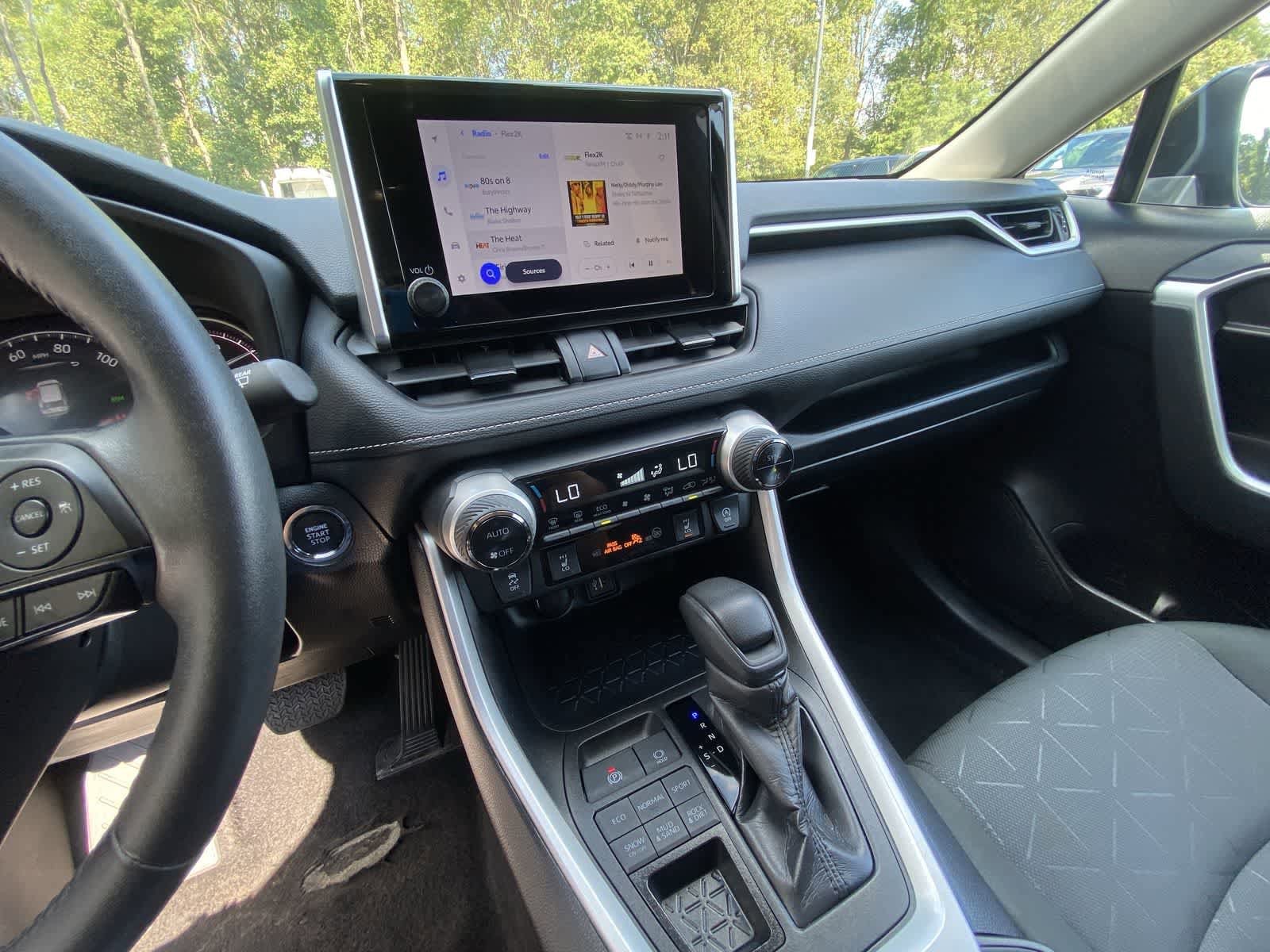 Thumbnail: 2024 Toyota RAV4 - 19